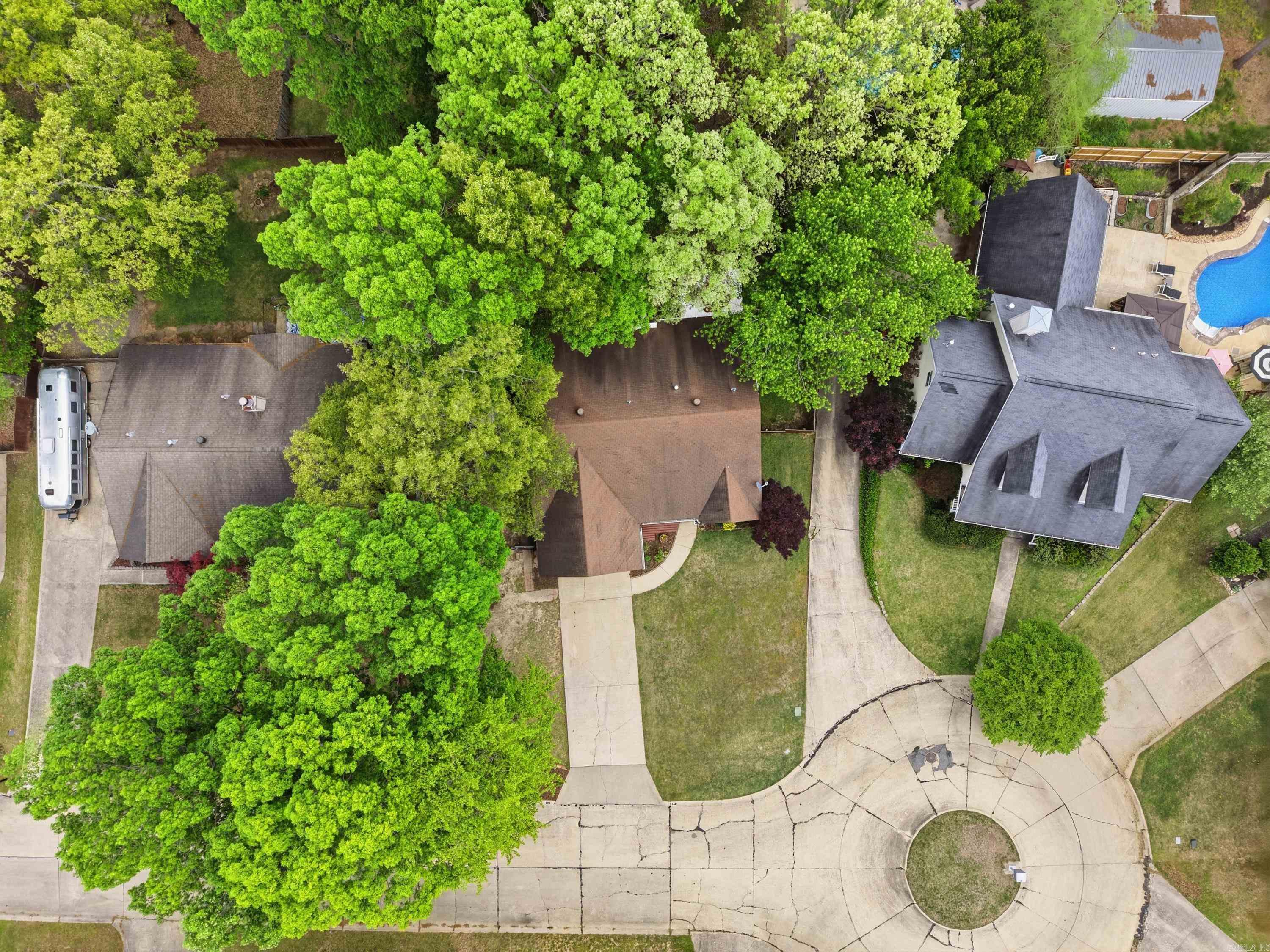 BRYANT OAKS - Residential