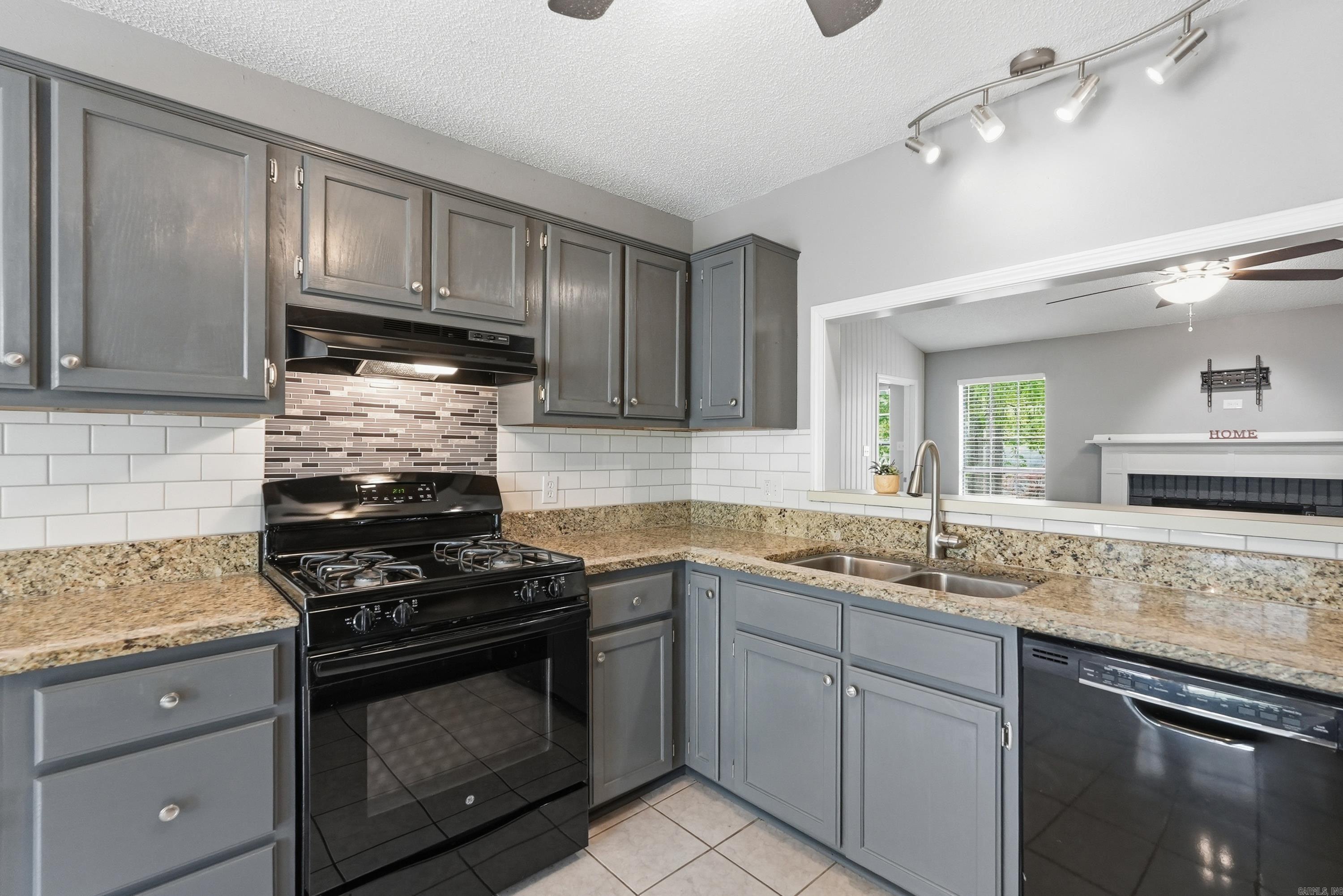 BRYANT OAKS - Residential