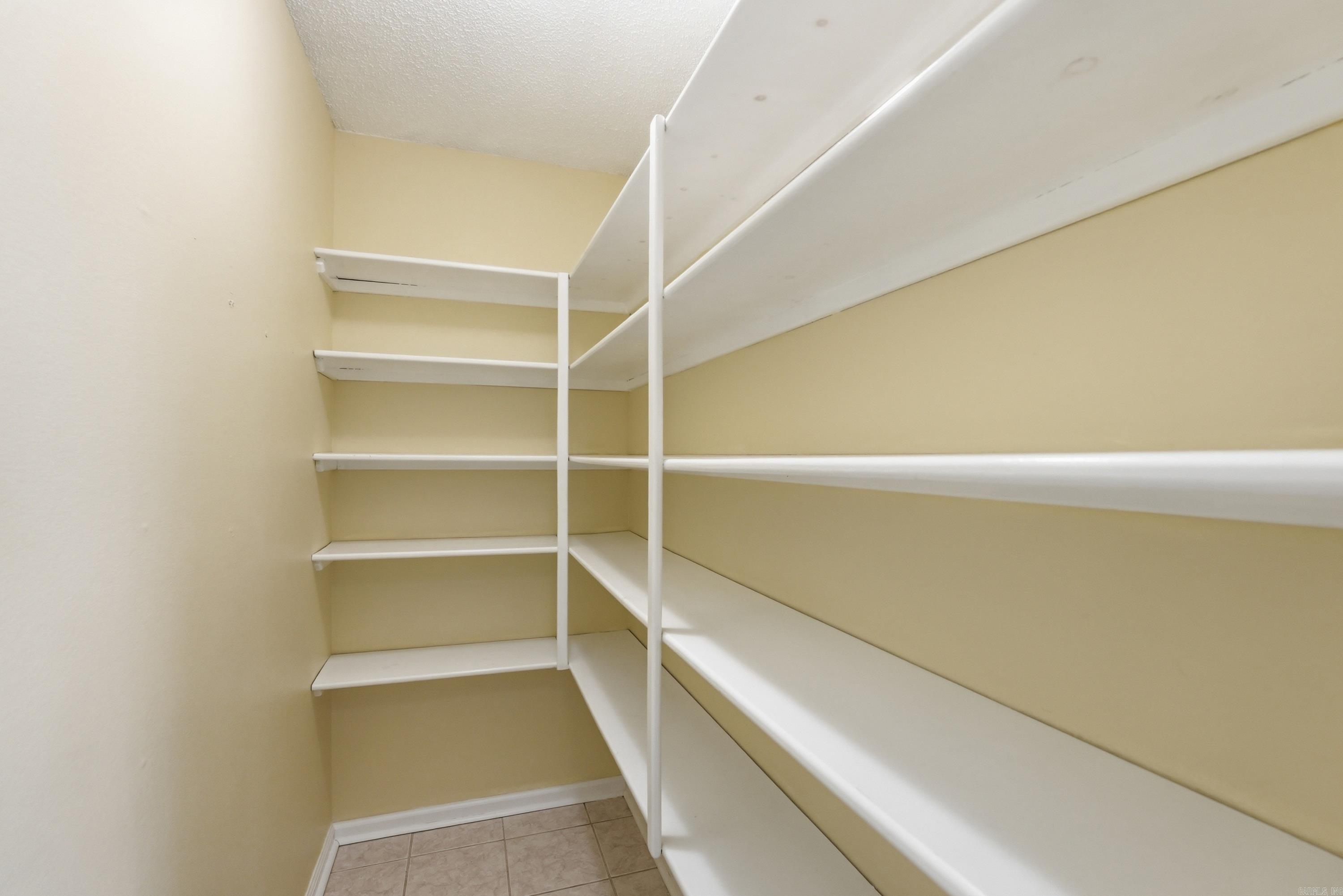 BRYANT OAKS - Residential