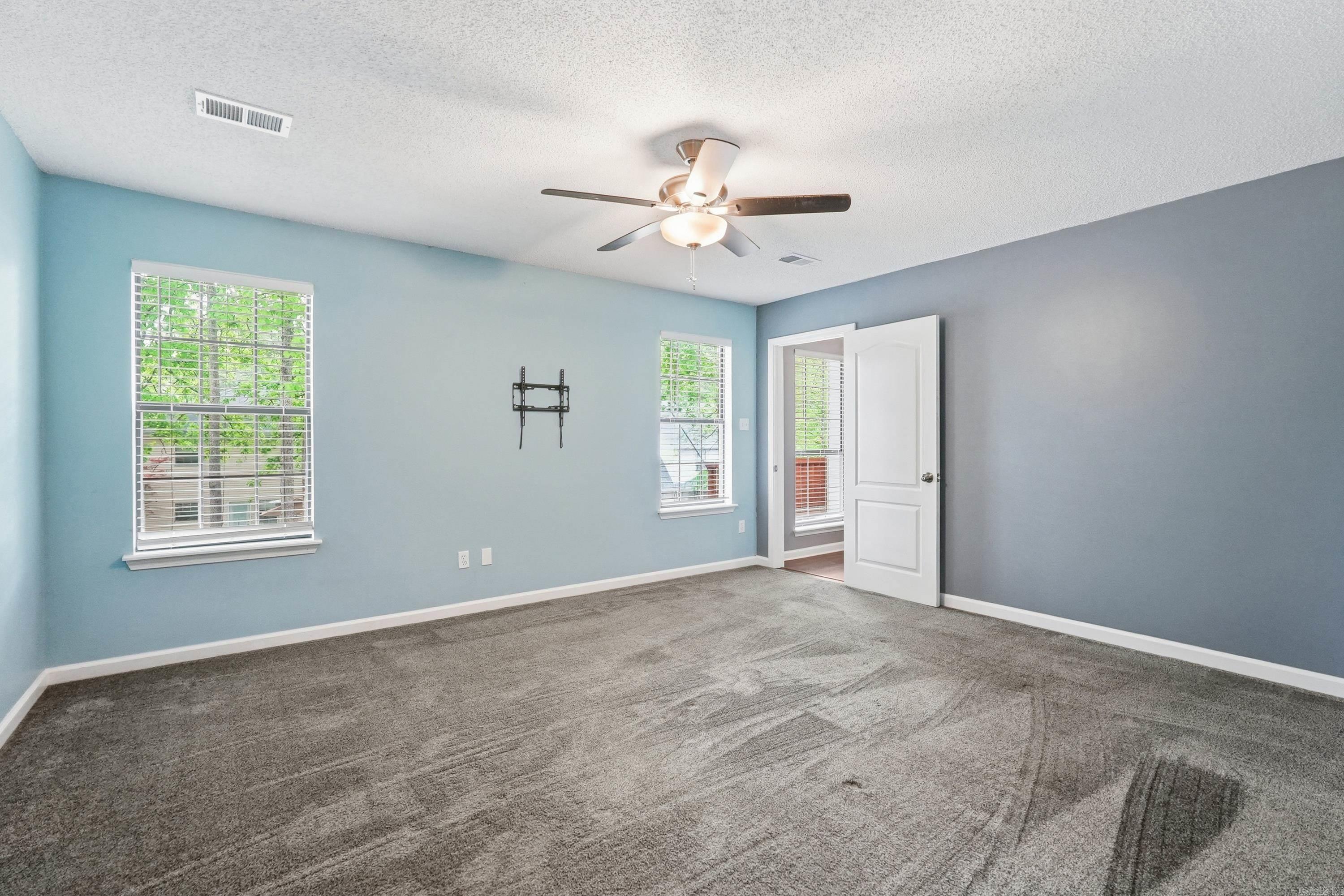 BRYANT OAKS - Residential