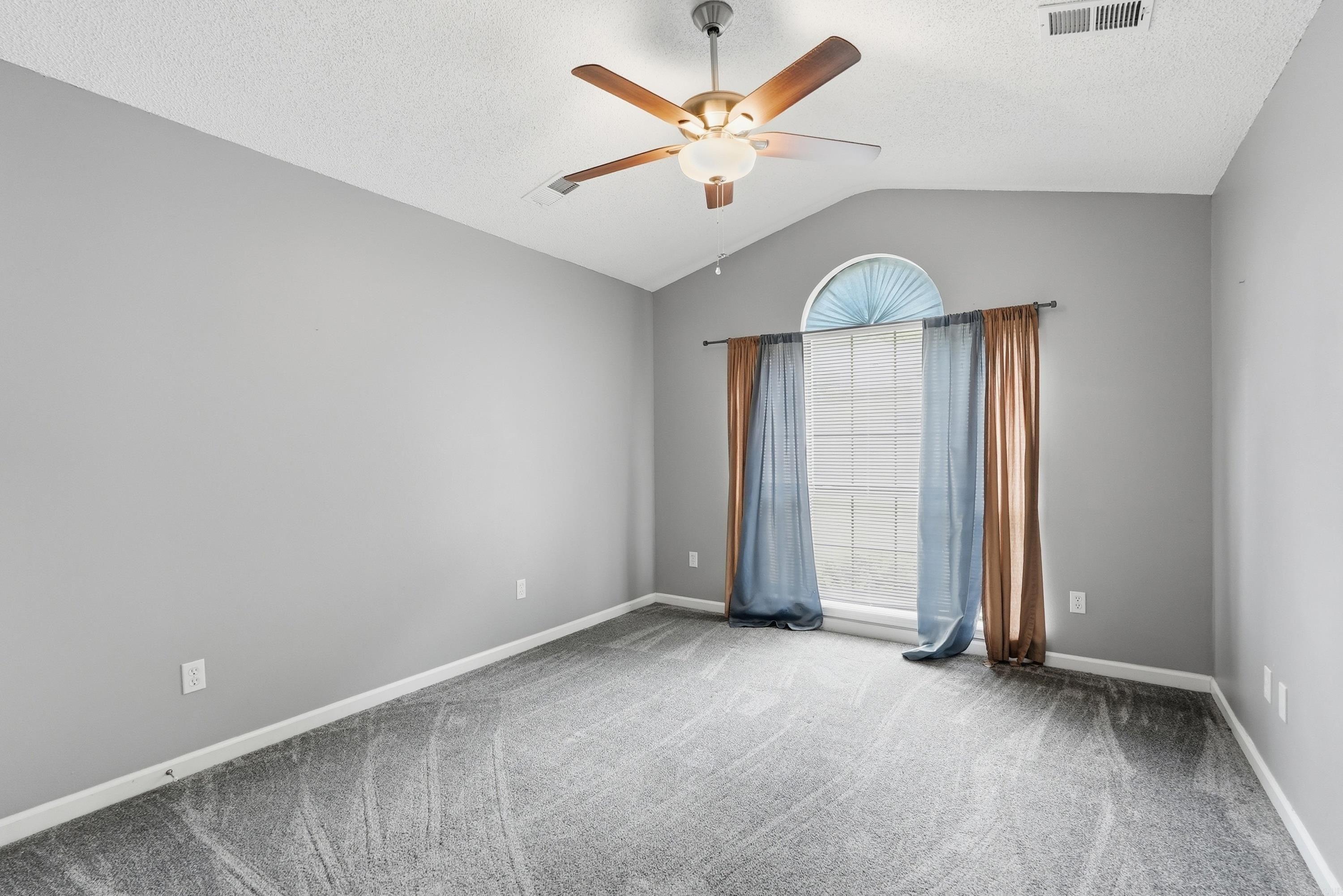 BRYANT OAKS - Residential