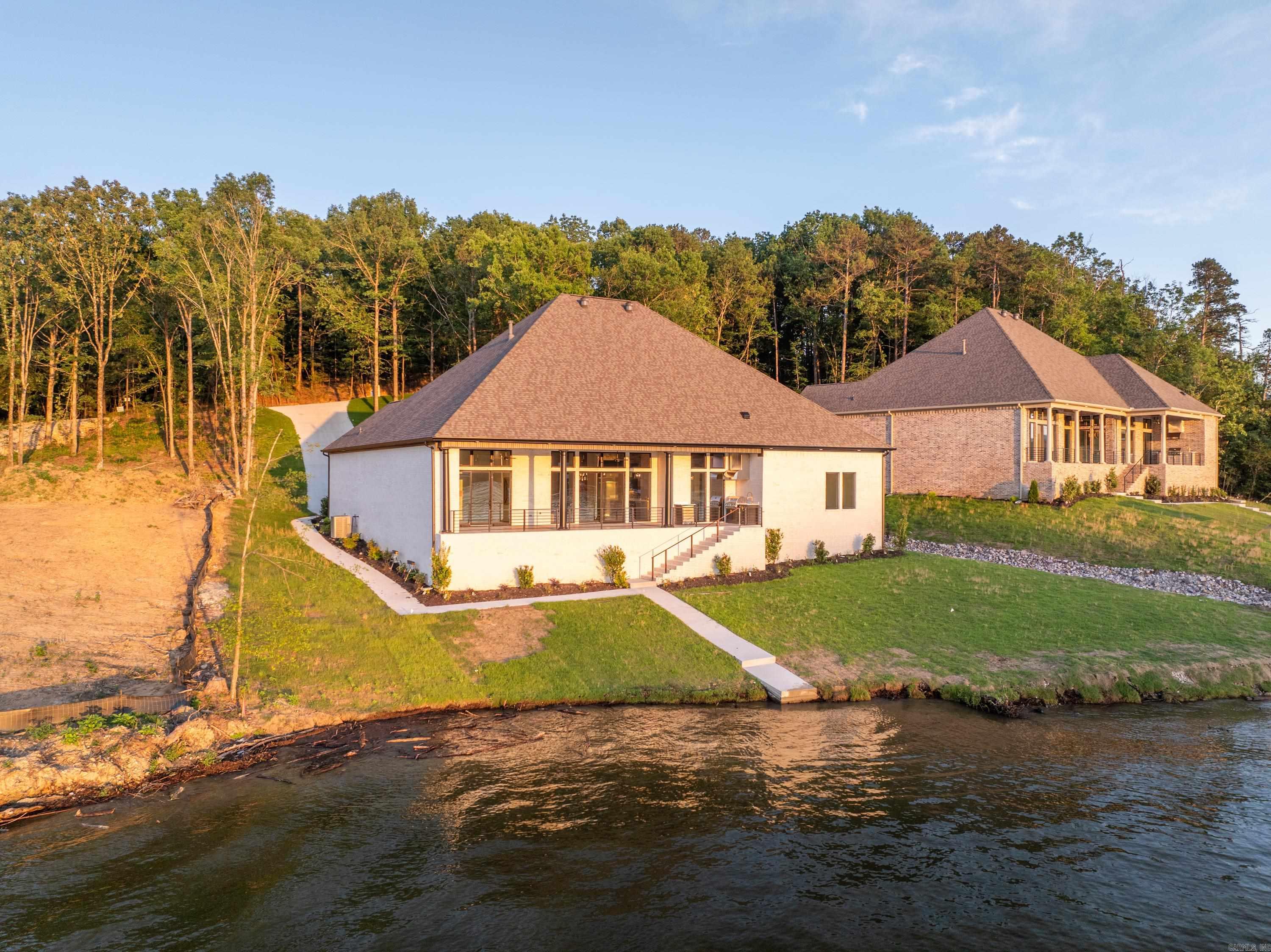 BLUE HERON SHORES II at DRIFTWOO - Residential