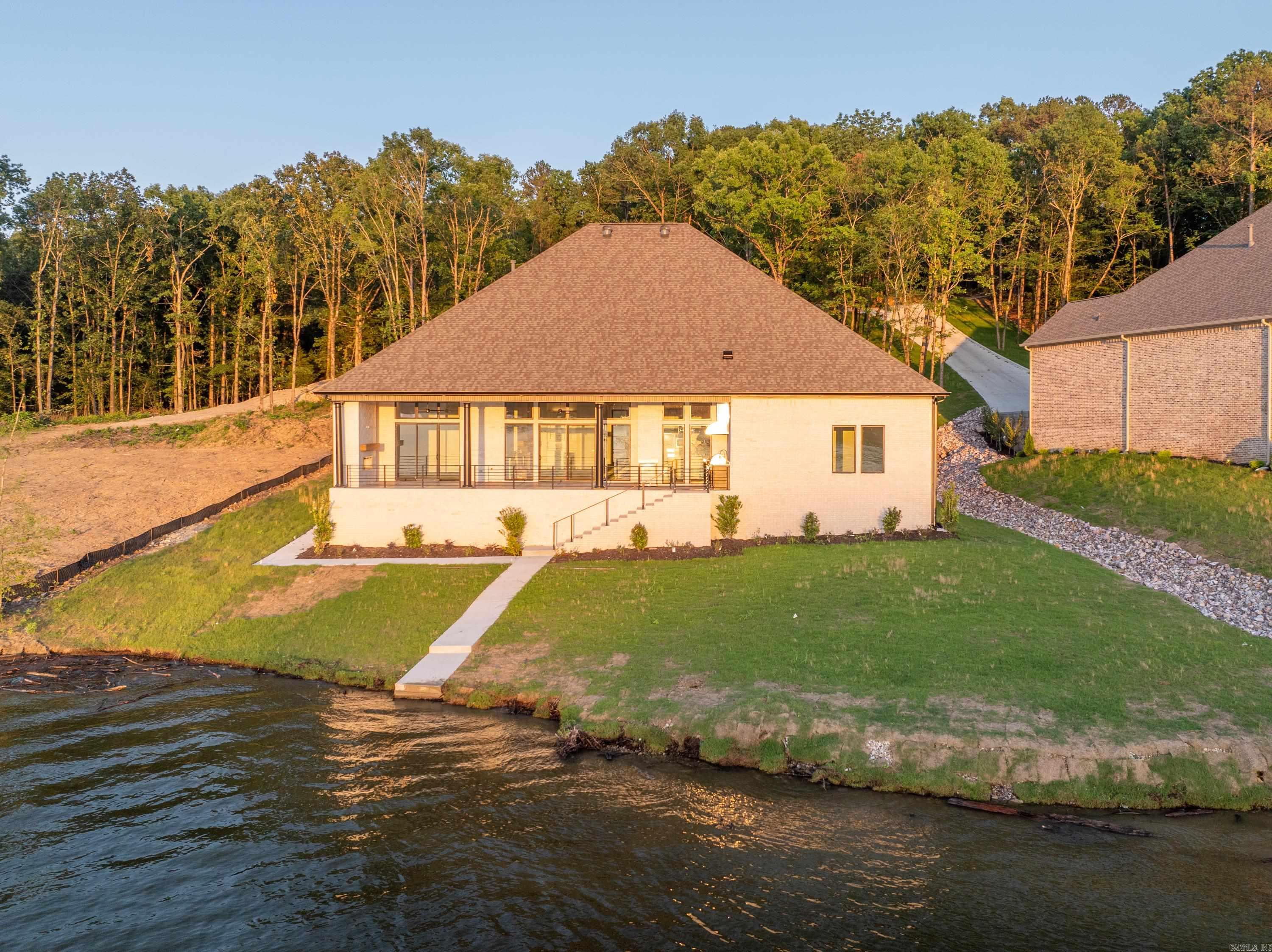 BLUE HERON SHORES II at DRIFTWOO - Residential