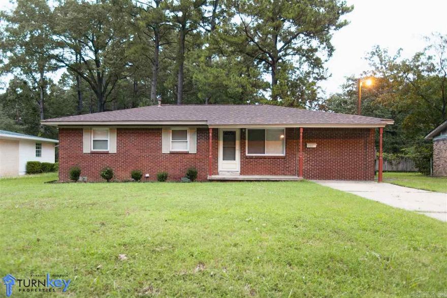 Updated and adorable 3BR/1.5BA home for rent in nice, quiet Cloverdale Watson neighborhood!