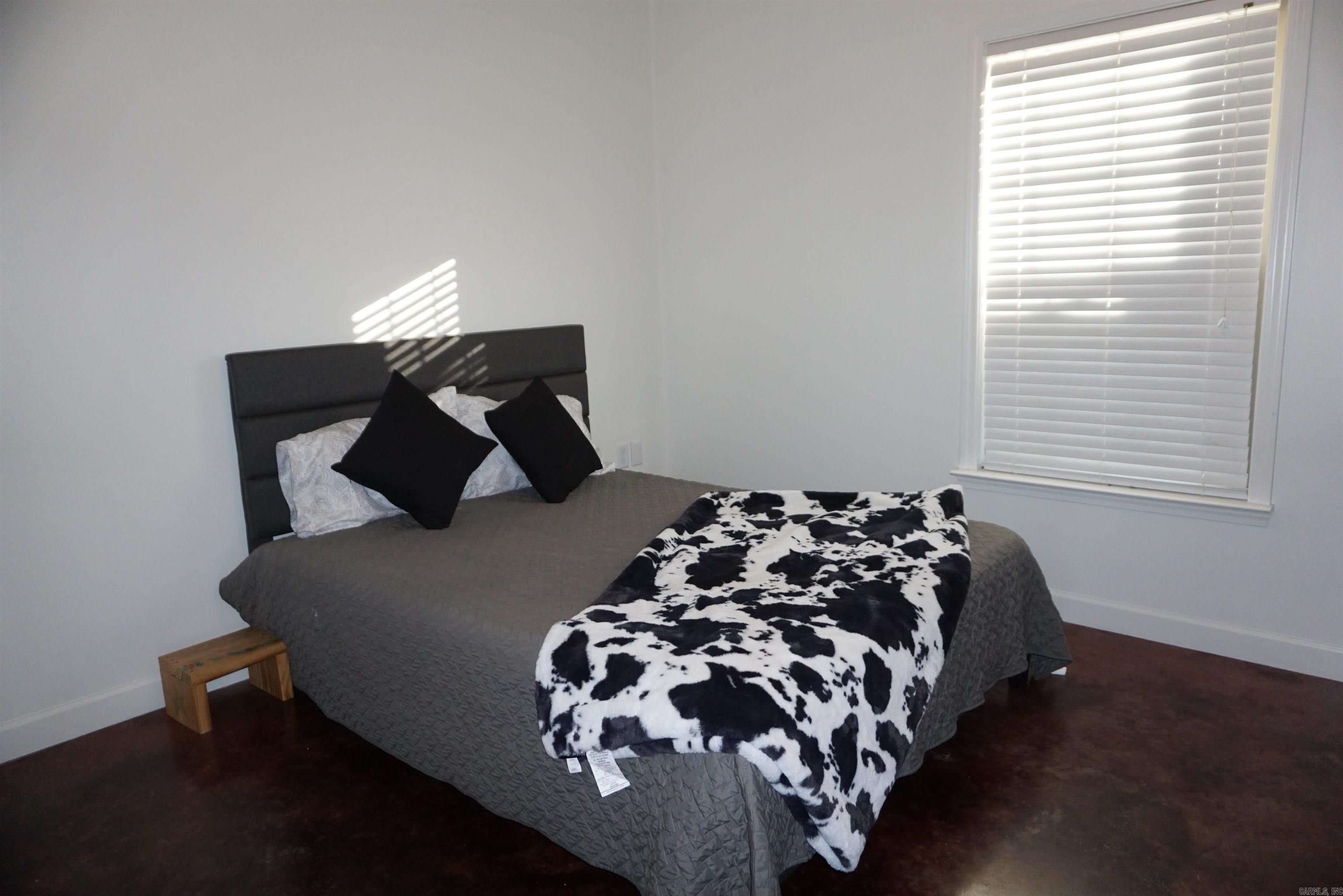 Shady Grove - Residential