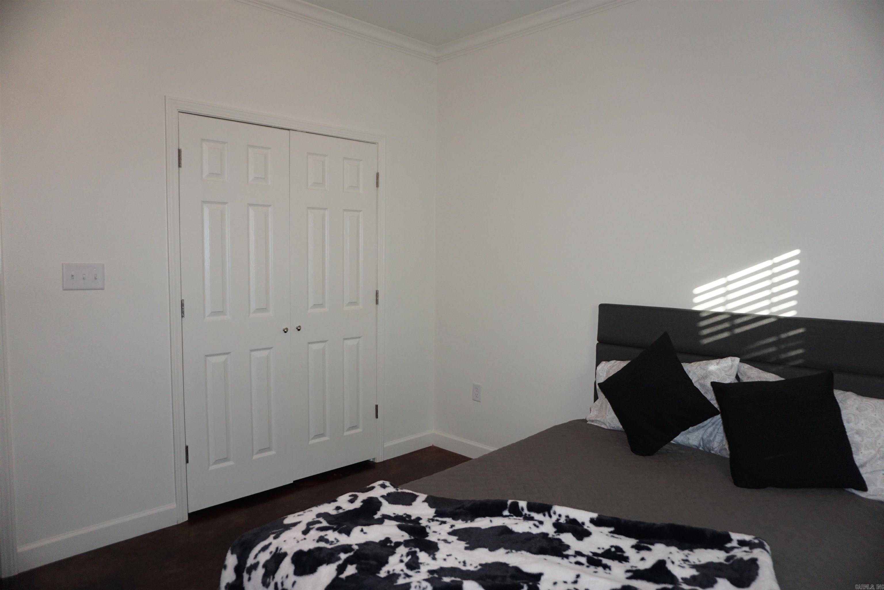 Shady Grove - Residential