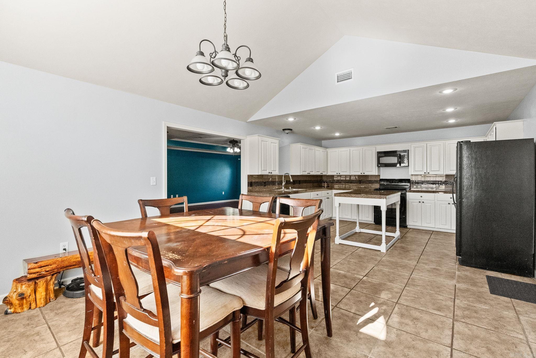 WADESFIELD - Residential