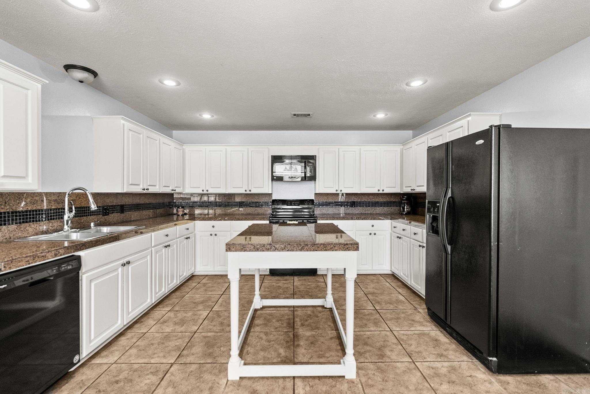 WADESFIELD - Residential