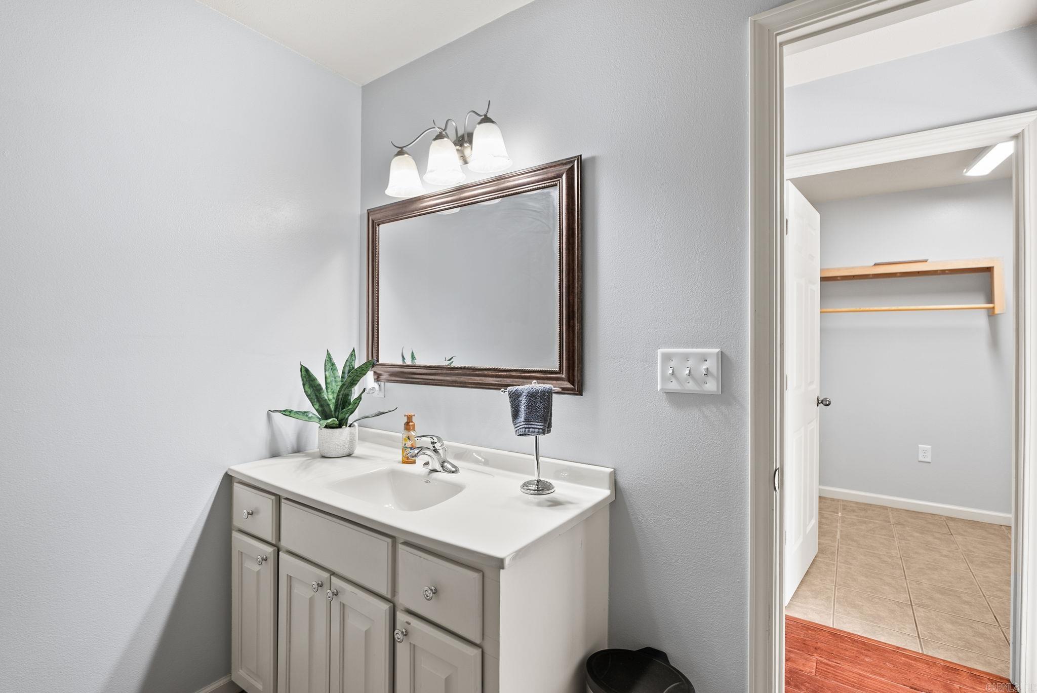 WADESFIELD - Residential