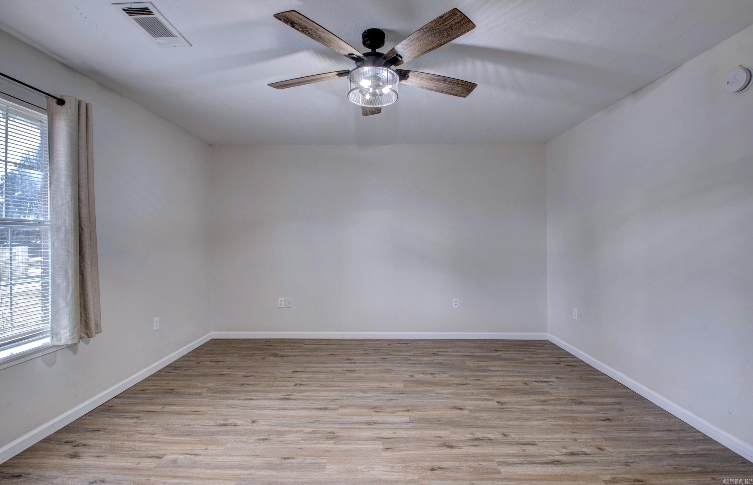 WINDWOOD SOUTH - Residential