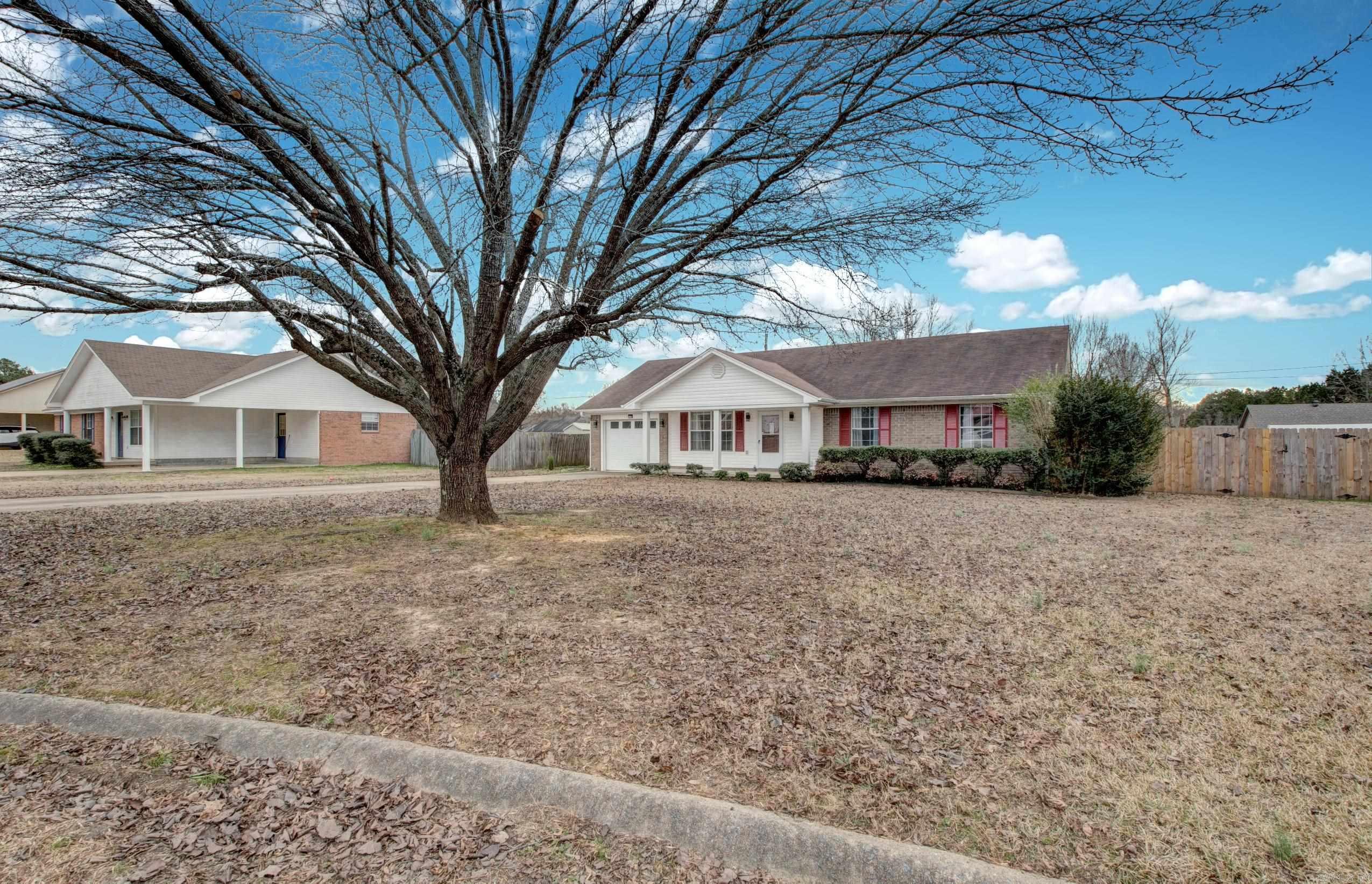 WINDWOOD SOUTH - Residential