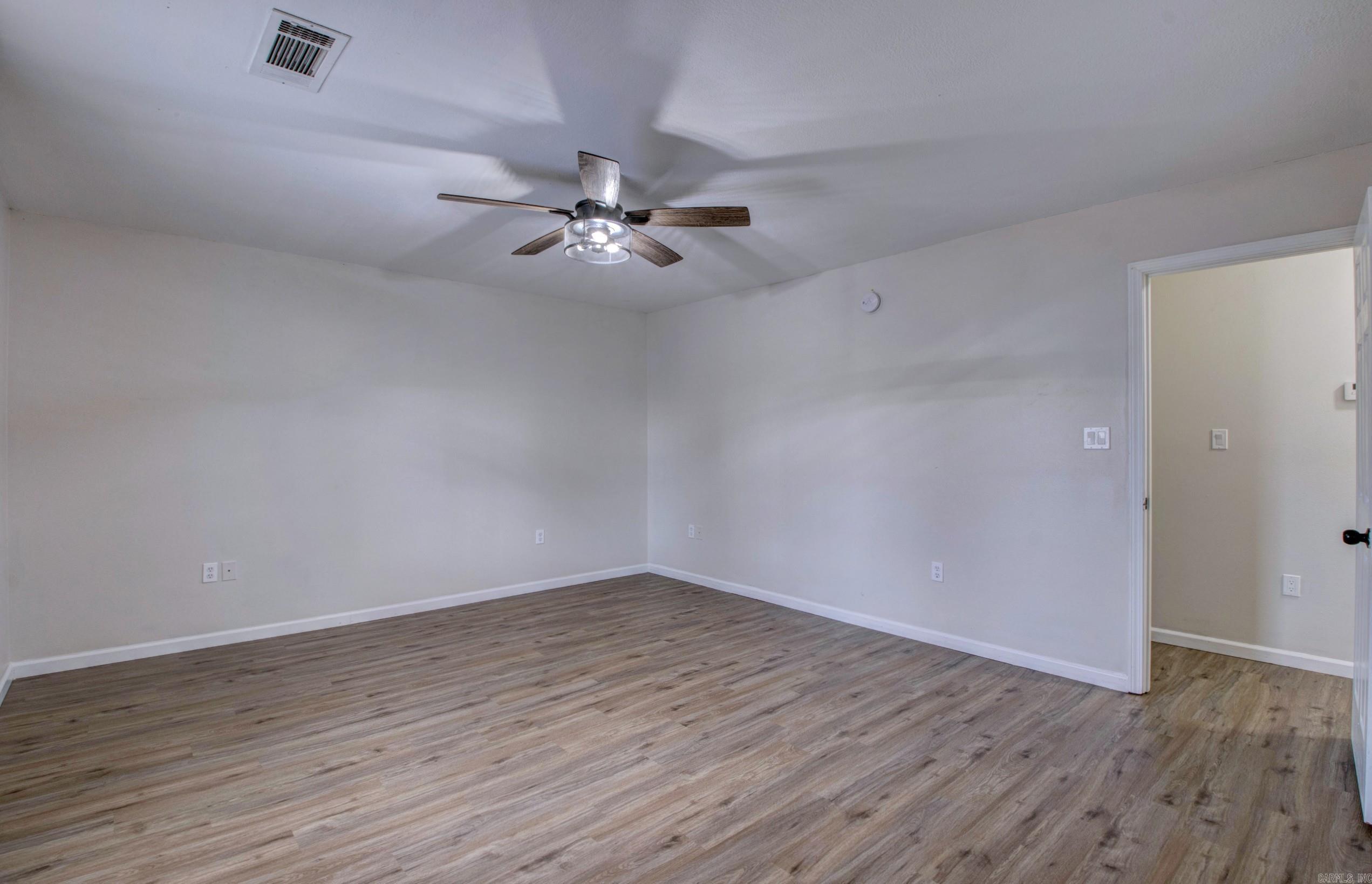 WINDWOOD SOUTH - Residential