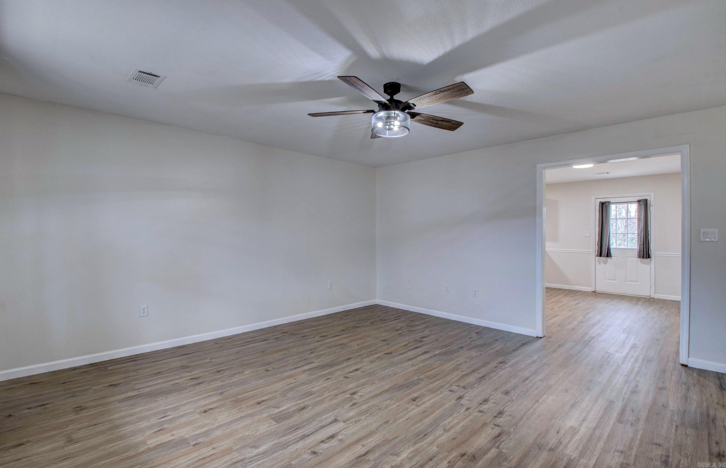 WINDWOOD SOUTH - Residential