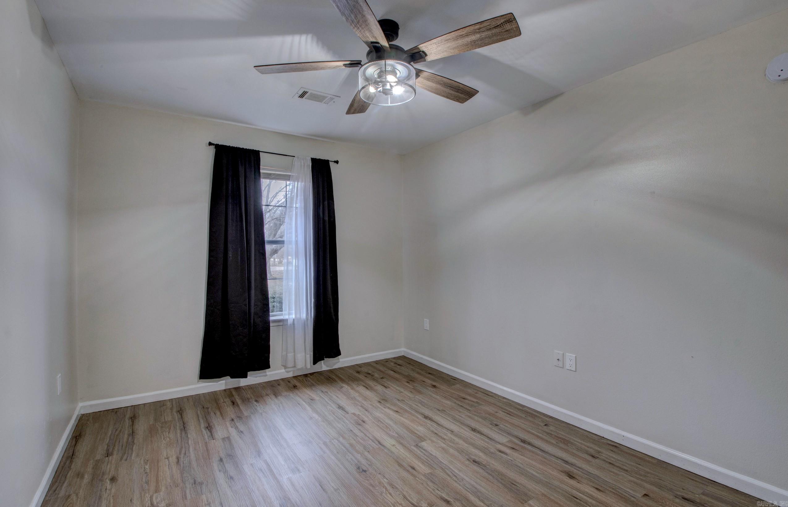 WINDWOOD SOUTH - Residential