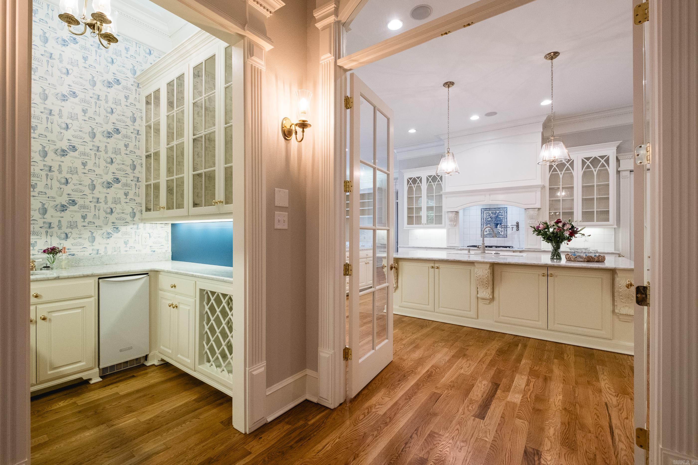 CHENAL VALLEY CHENAL CIRCLE - Residential