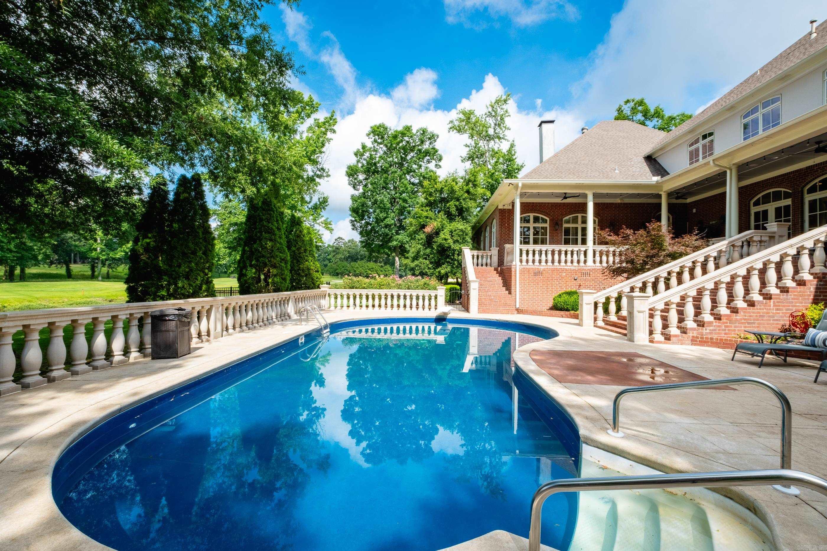 CHENAL VALLEY CHENAL CIRCLE - Residential