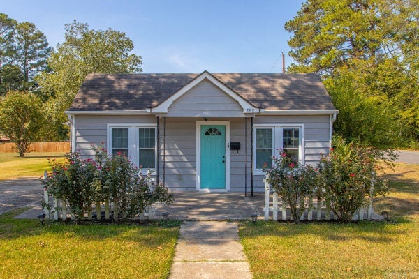 203 S MARTIN ST, BENTON, AR 72015 - Image 93fc49633cc7ed36e4ee51c0e621ca56/1056740672