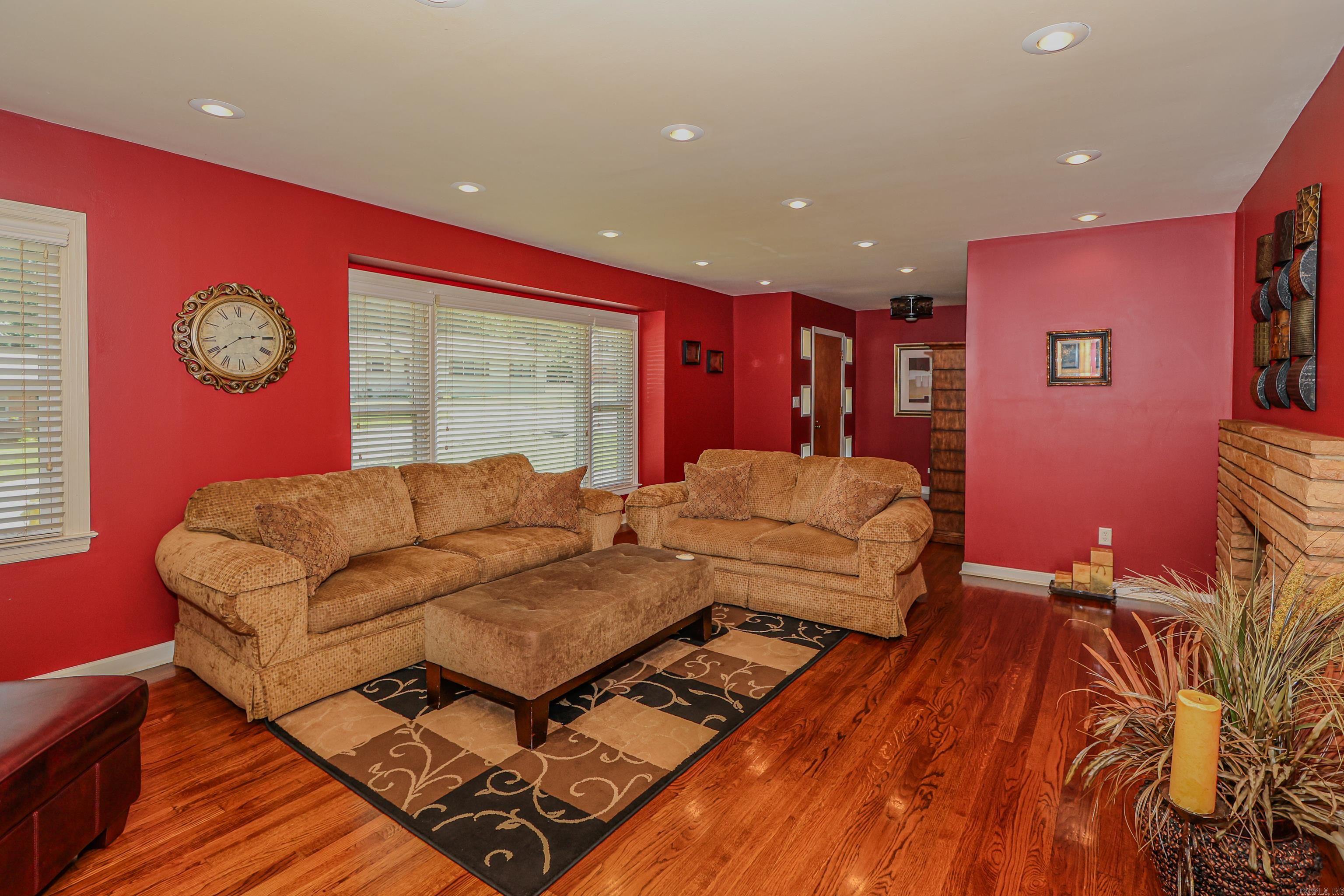 SUNSET HILLS - Residential