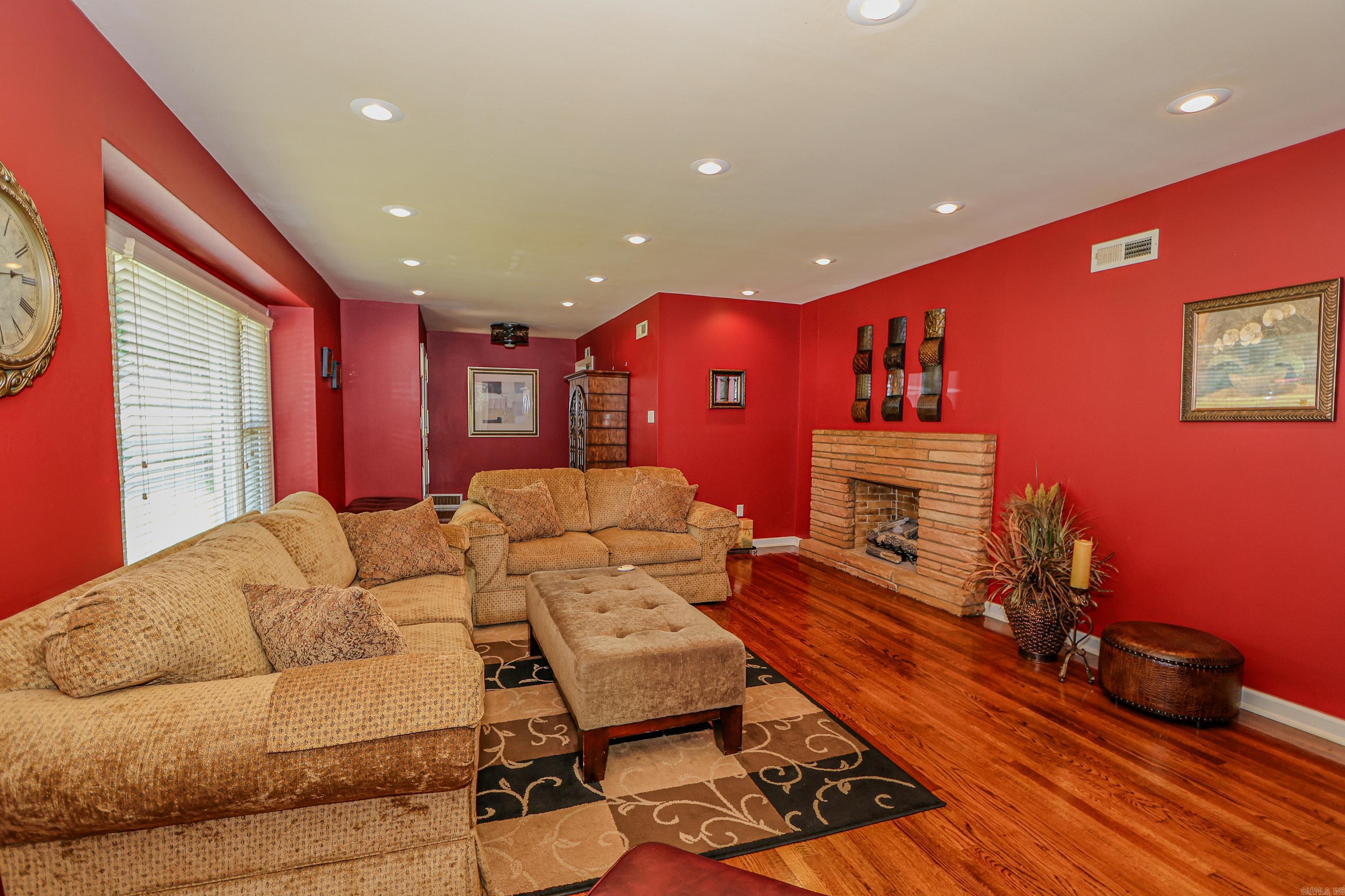 SUNSET HILLS - Residential