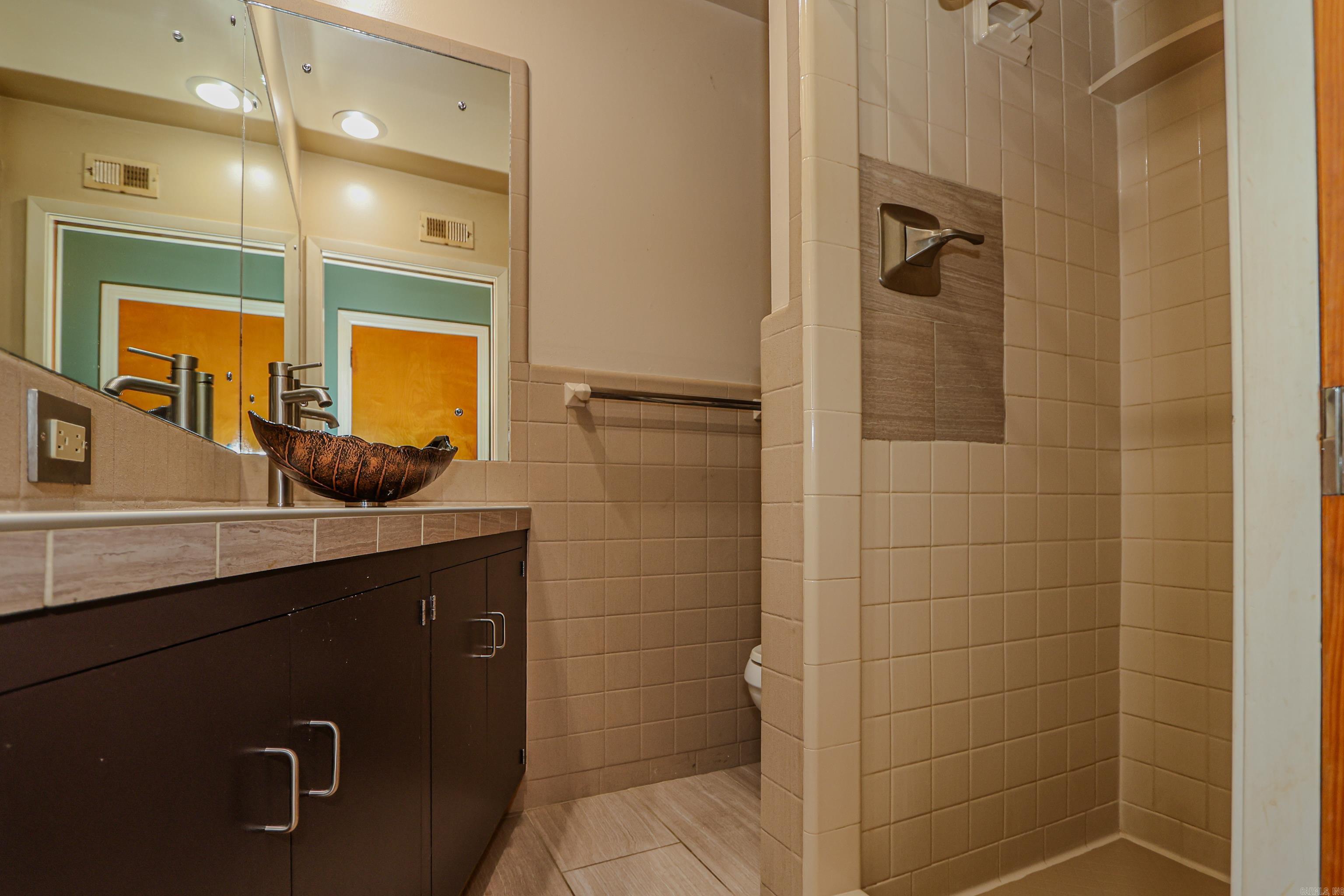 SUNSET HILLS - Residential