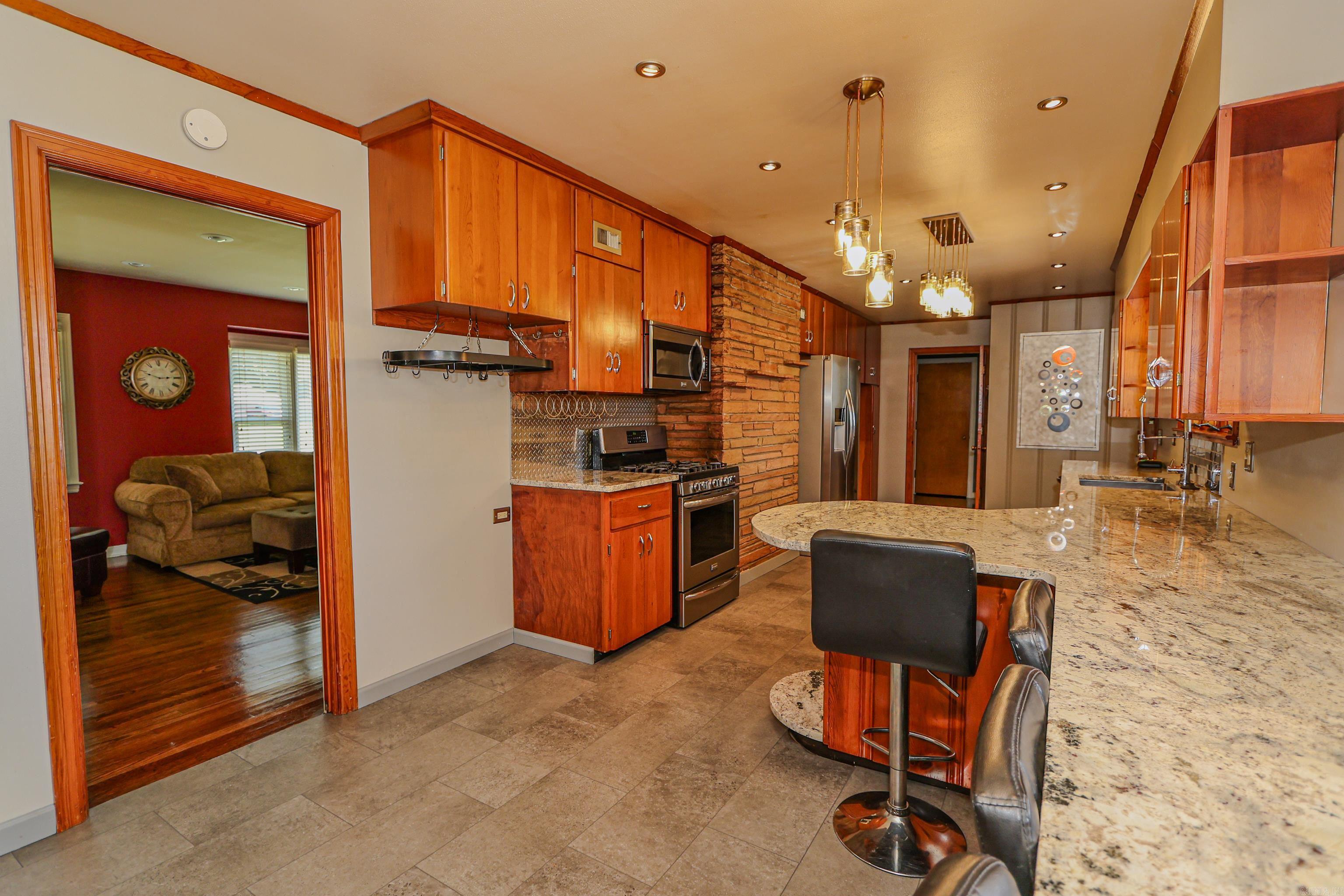 SUNSET HILLS - Residential