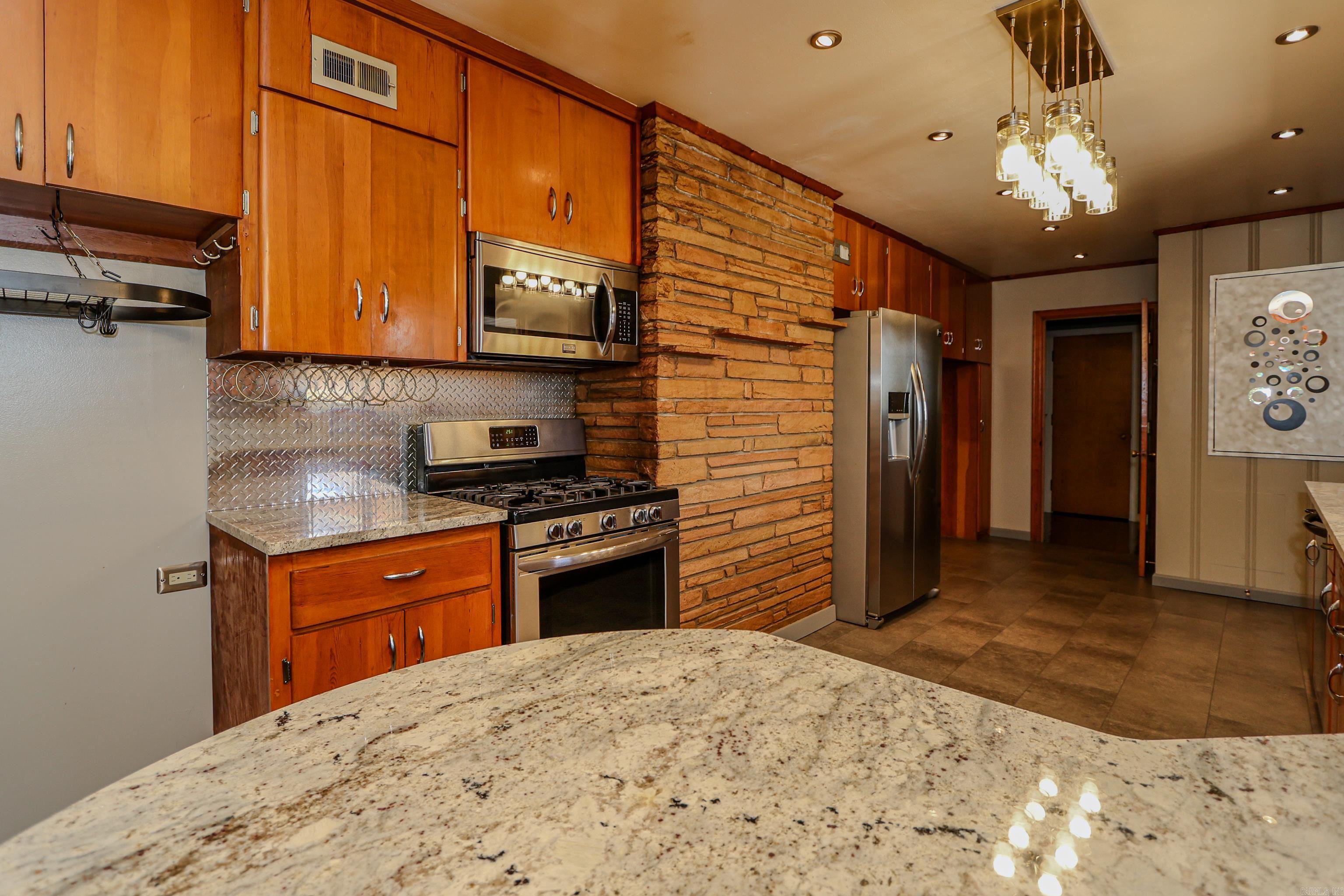 SUNSET HILLS - Residential