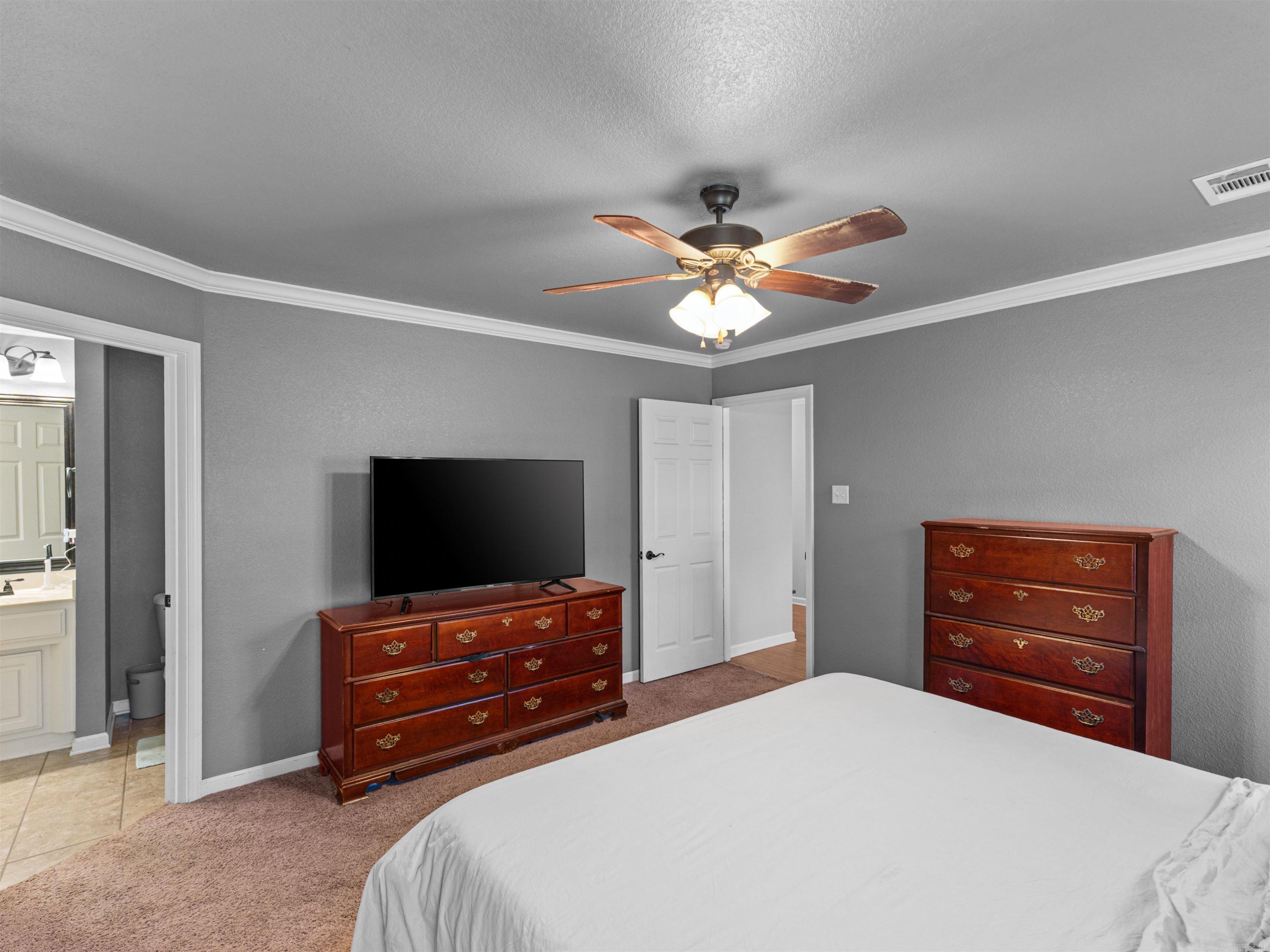 CROSS CREEK - Residential