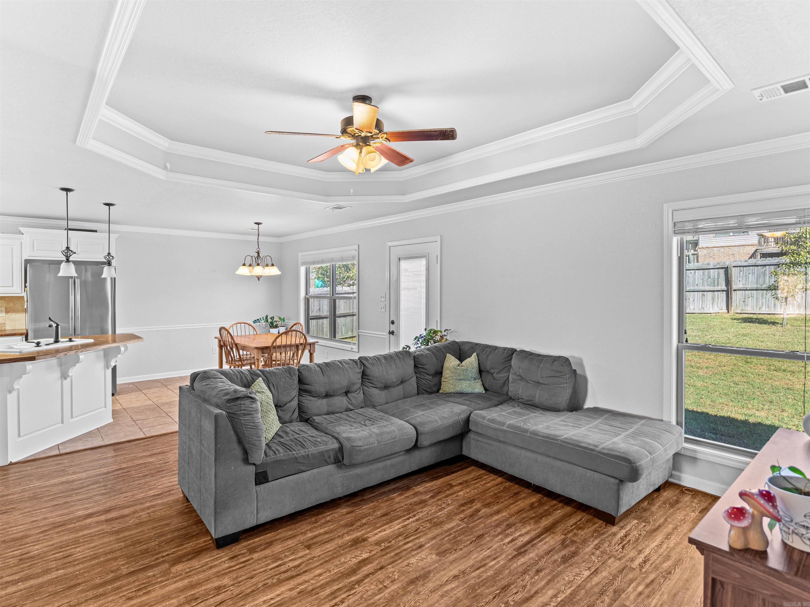 CROSS CREEK - Residential