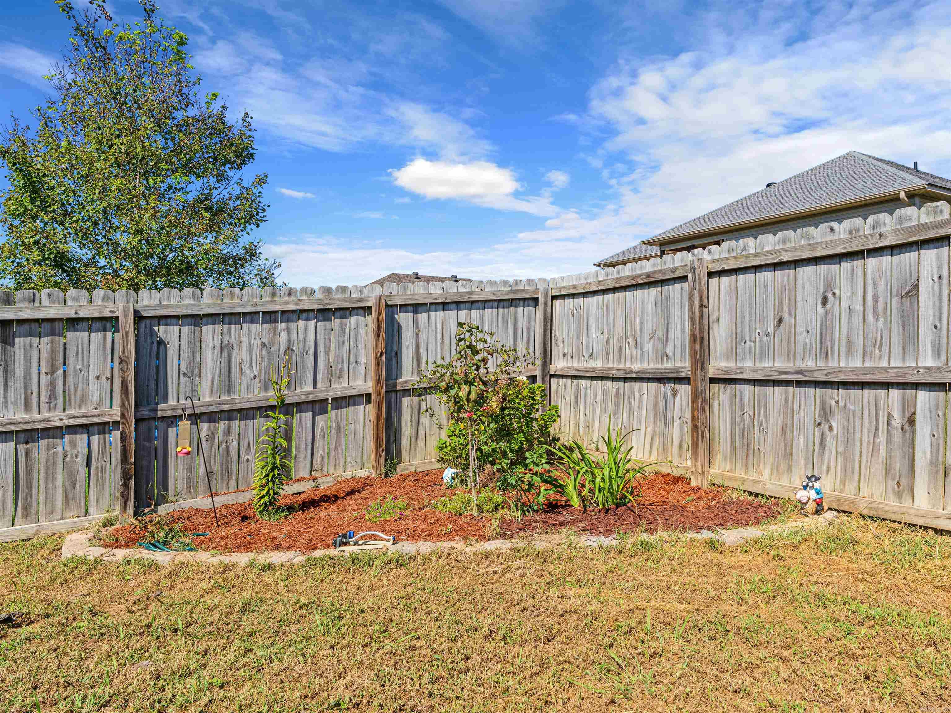 CROSS CREEK - Residential