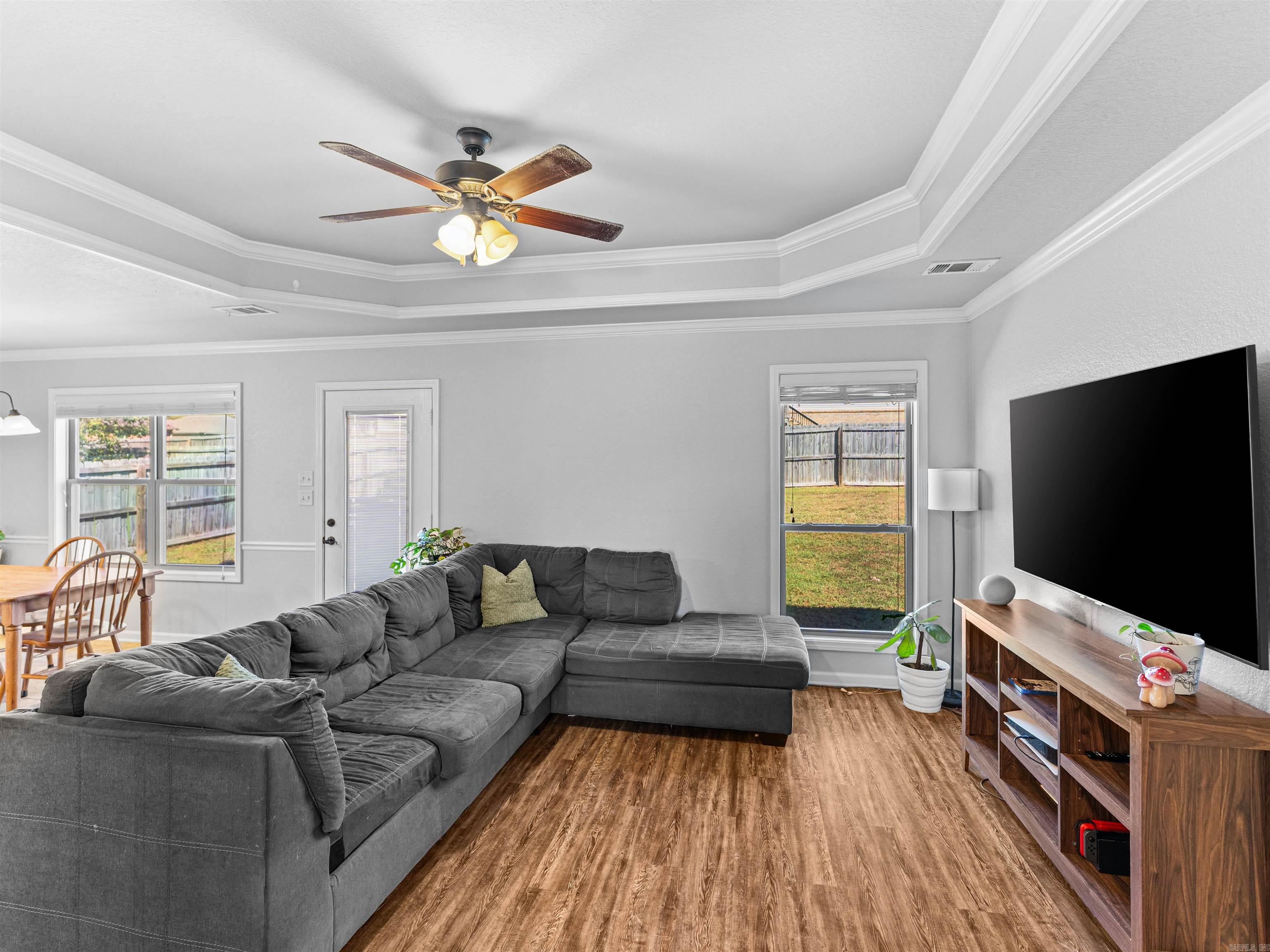 CROSS CREEK - Residential