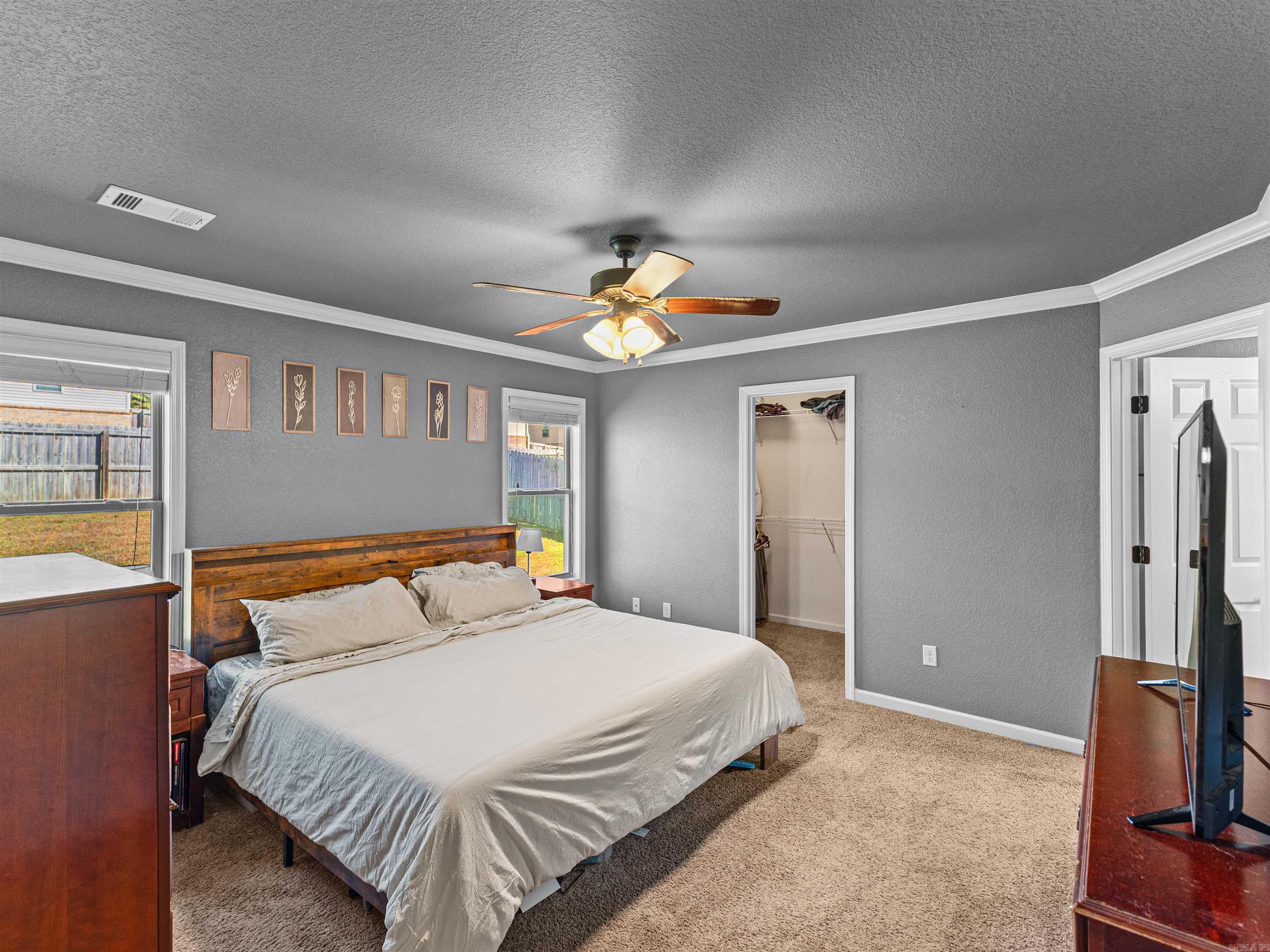 CROSS CREEK - Residential