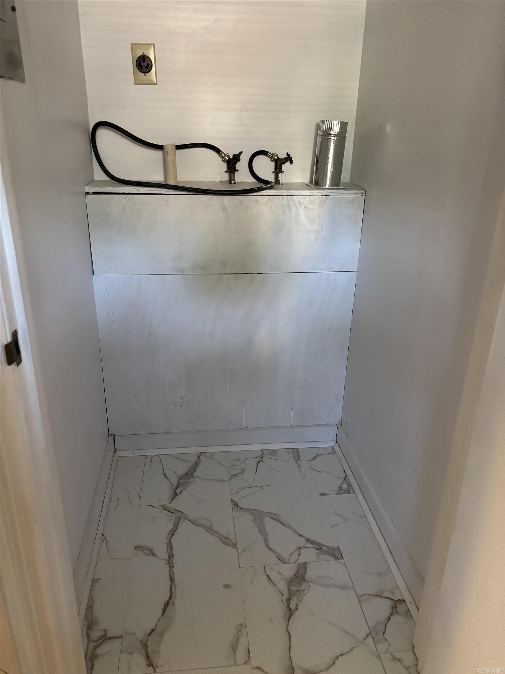 ROLFE AND WMS ADDN - Residential