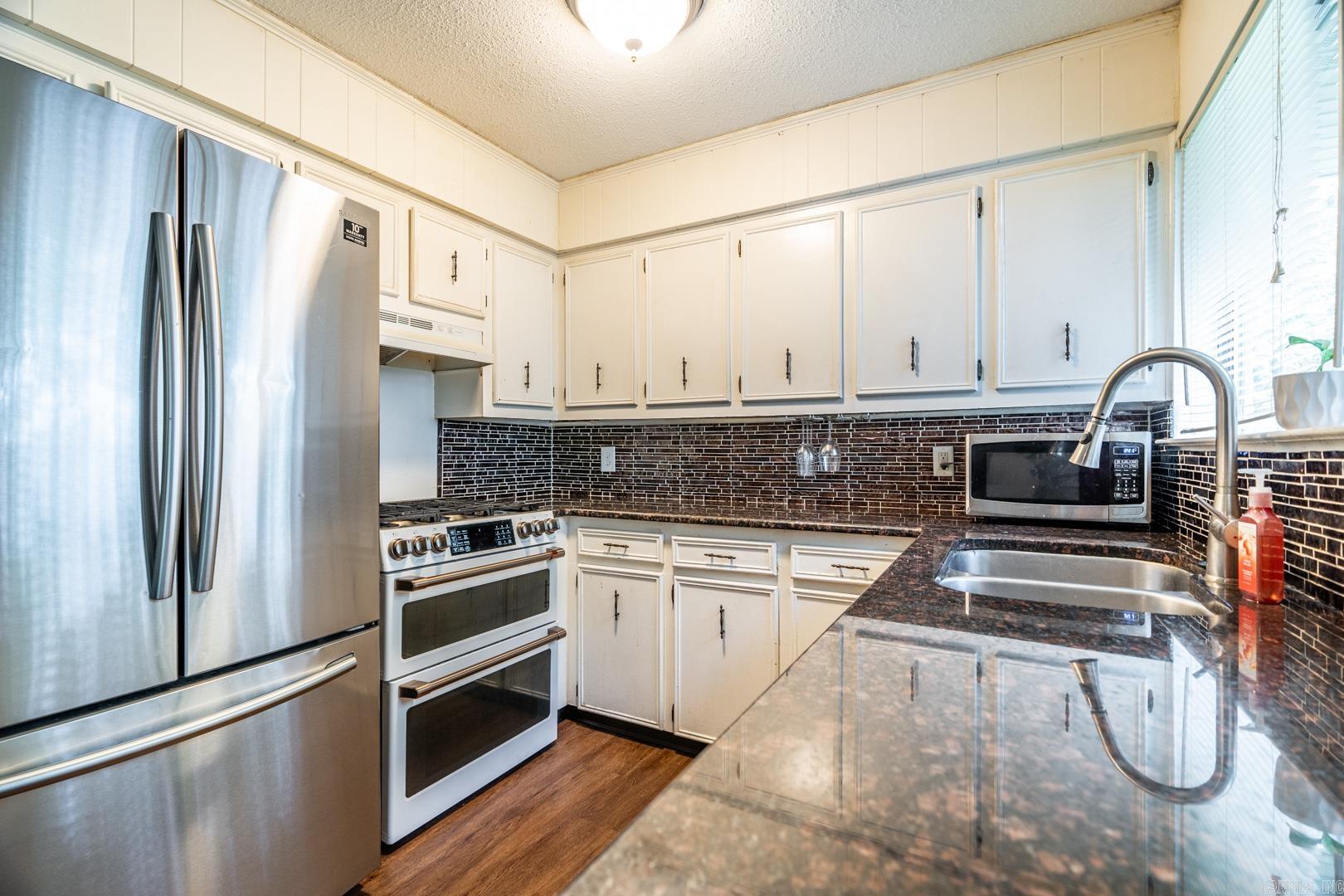 Park Ruby - Residential