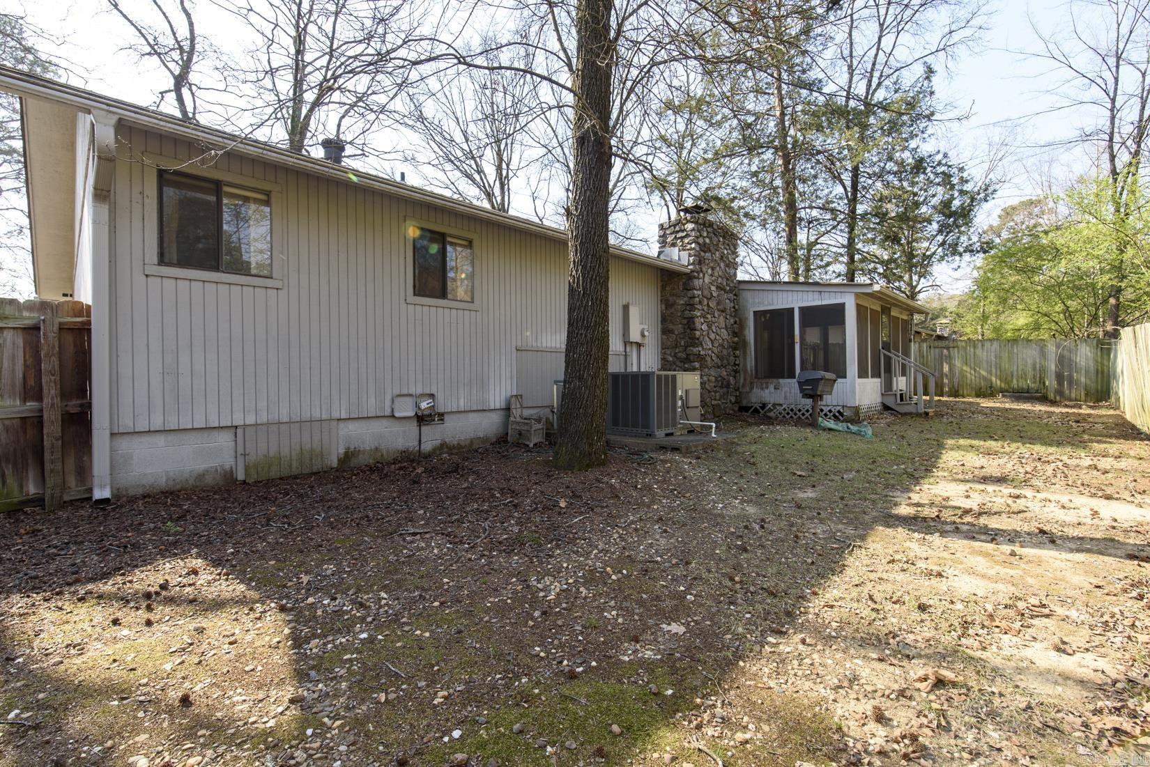 PEBBLE BEACH PARK - Residential