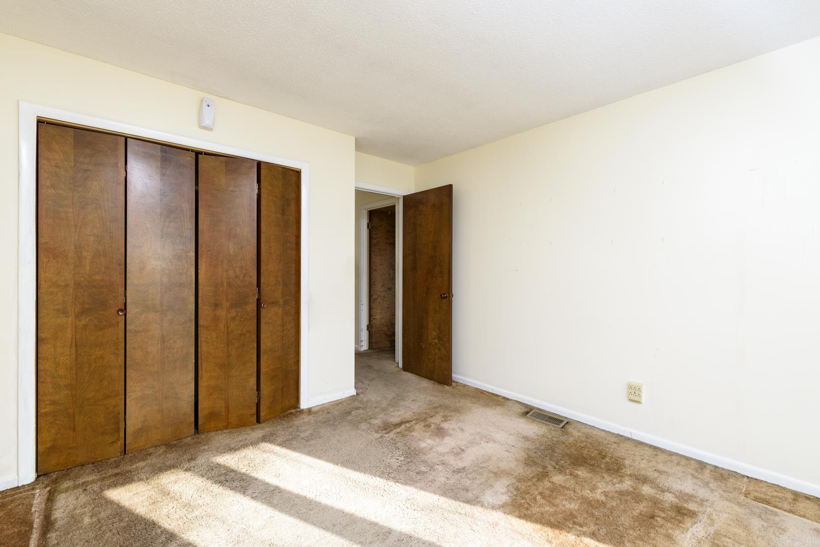 PEBBLE BEACH PARK - Residential