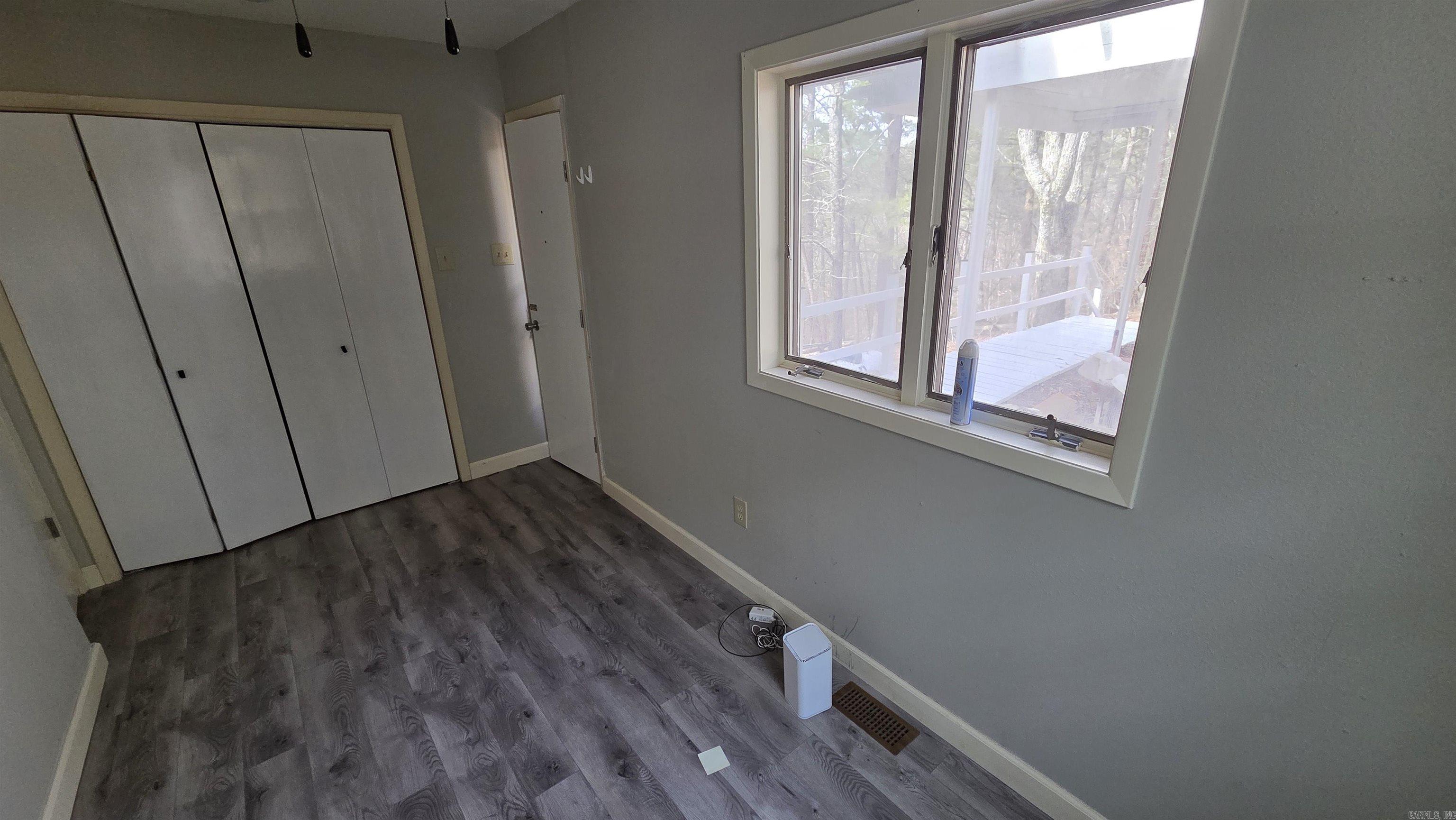 INDIAN HILLS - Residential