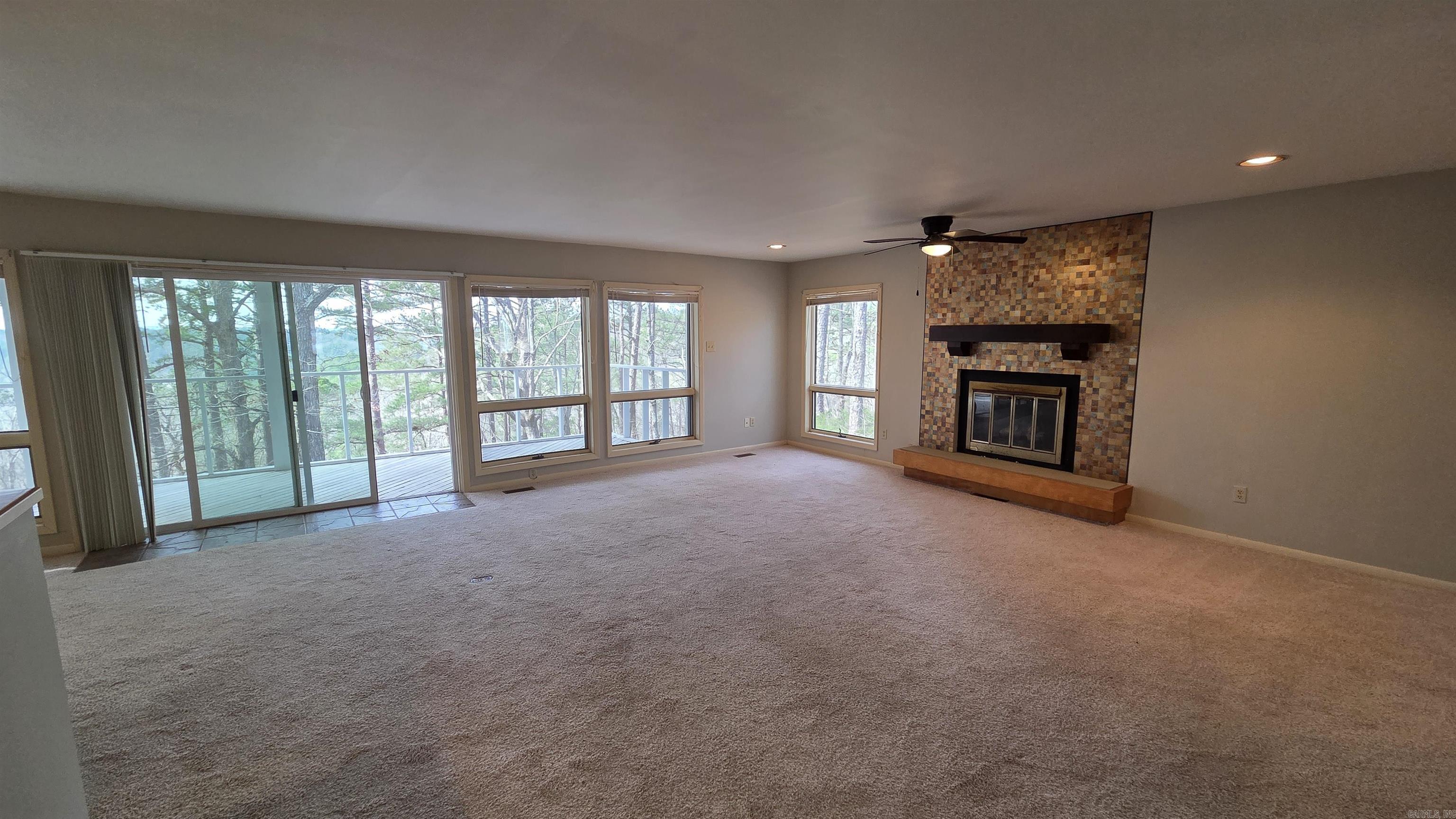 INDIAN HILLS - Residential