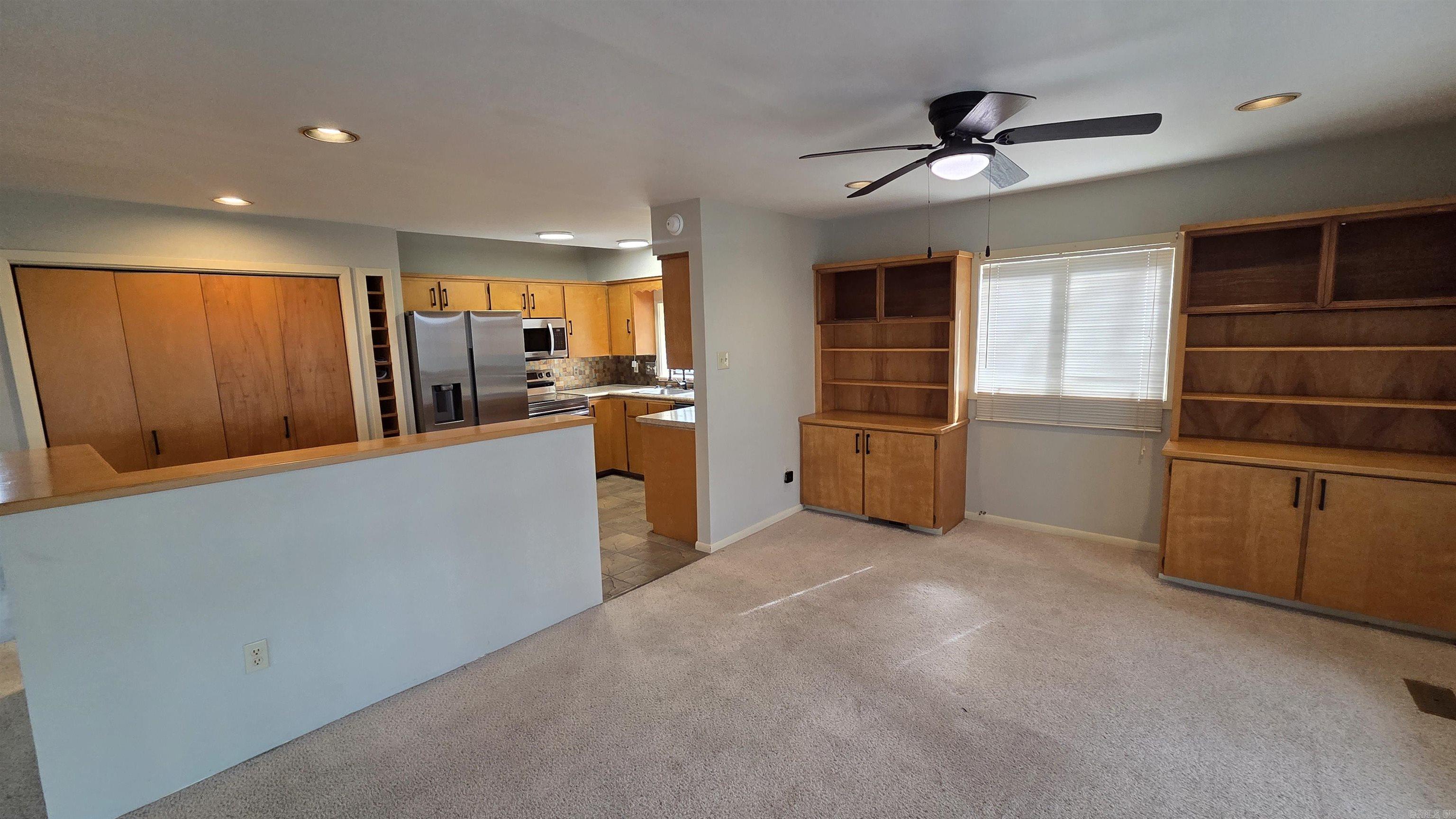 INDIAN HILLS - Residential