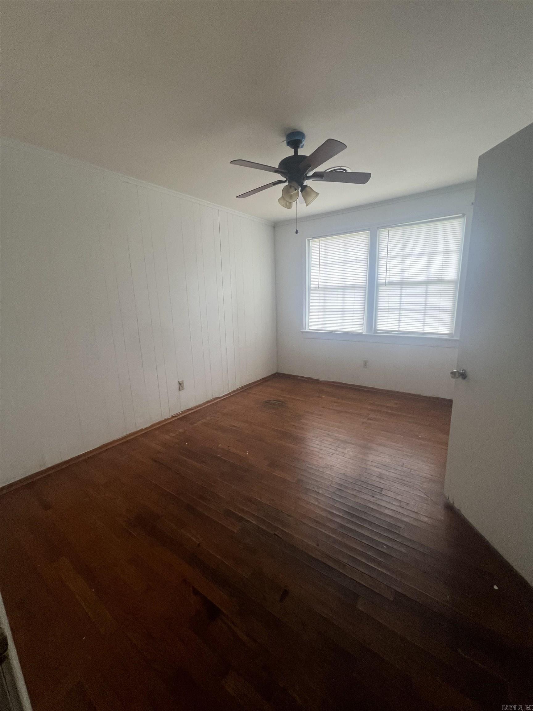 SHADY GROVE - Residential