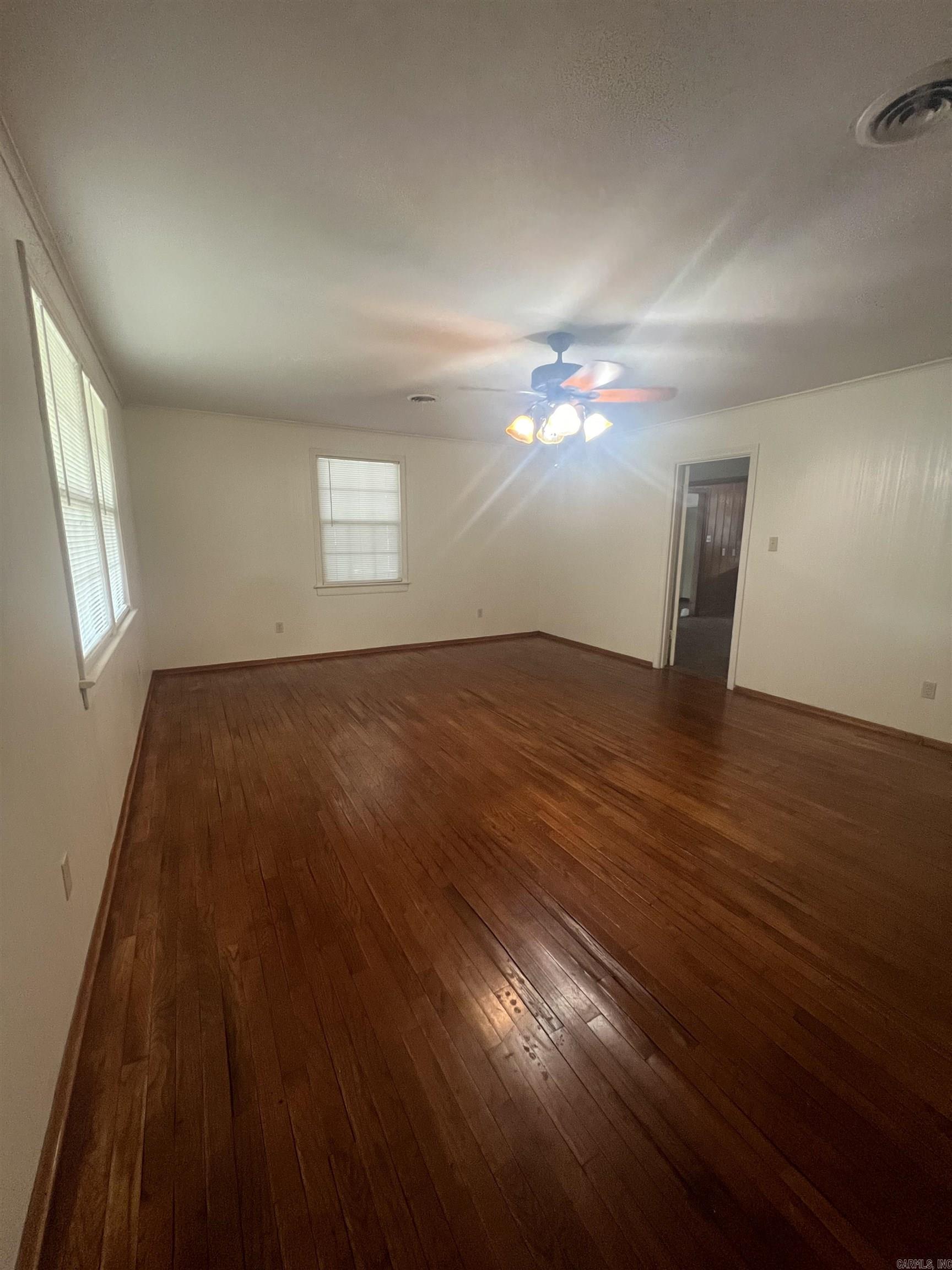 SHADY GROVE - Residential