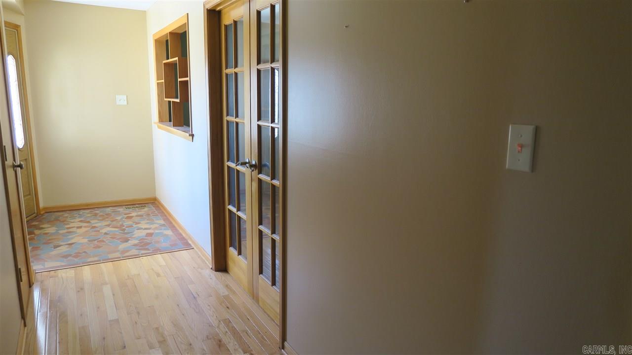 Country Club Park - Residential Lease