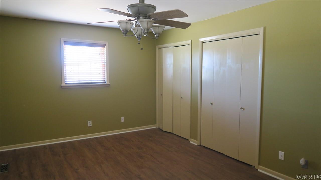 Country Club Park - Residential Lease