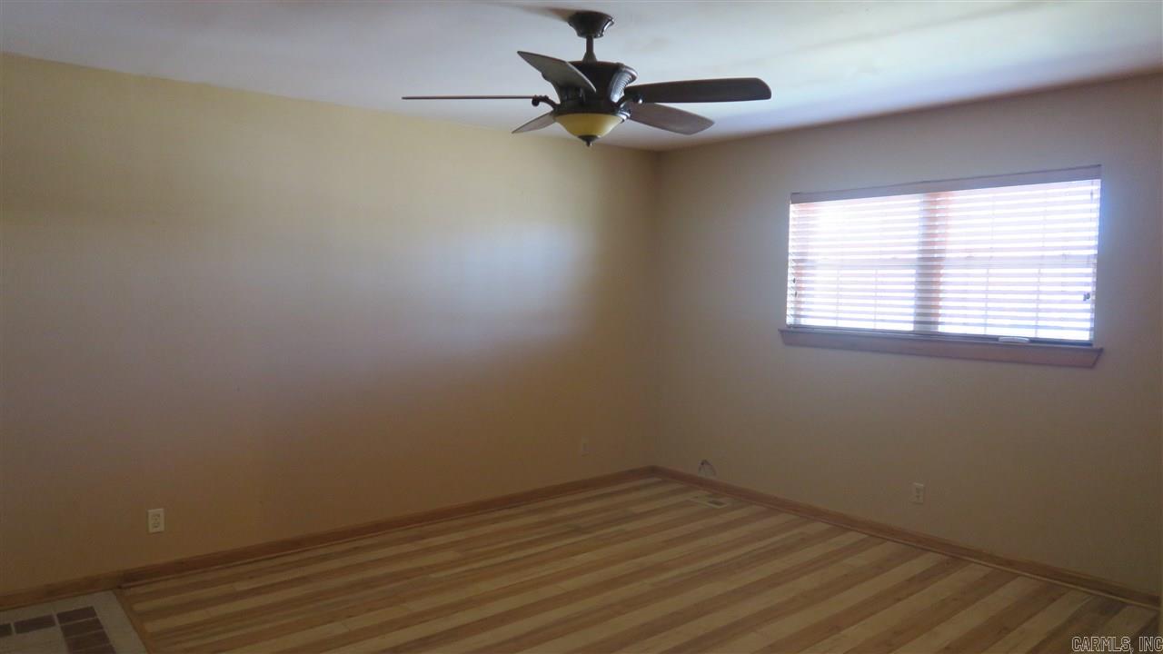 Country Club Park - Residential Lease