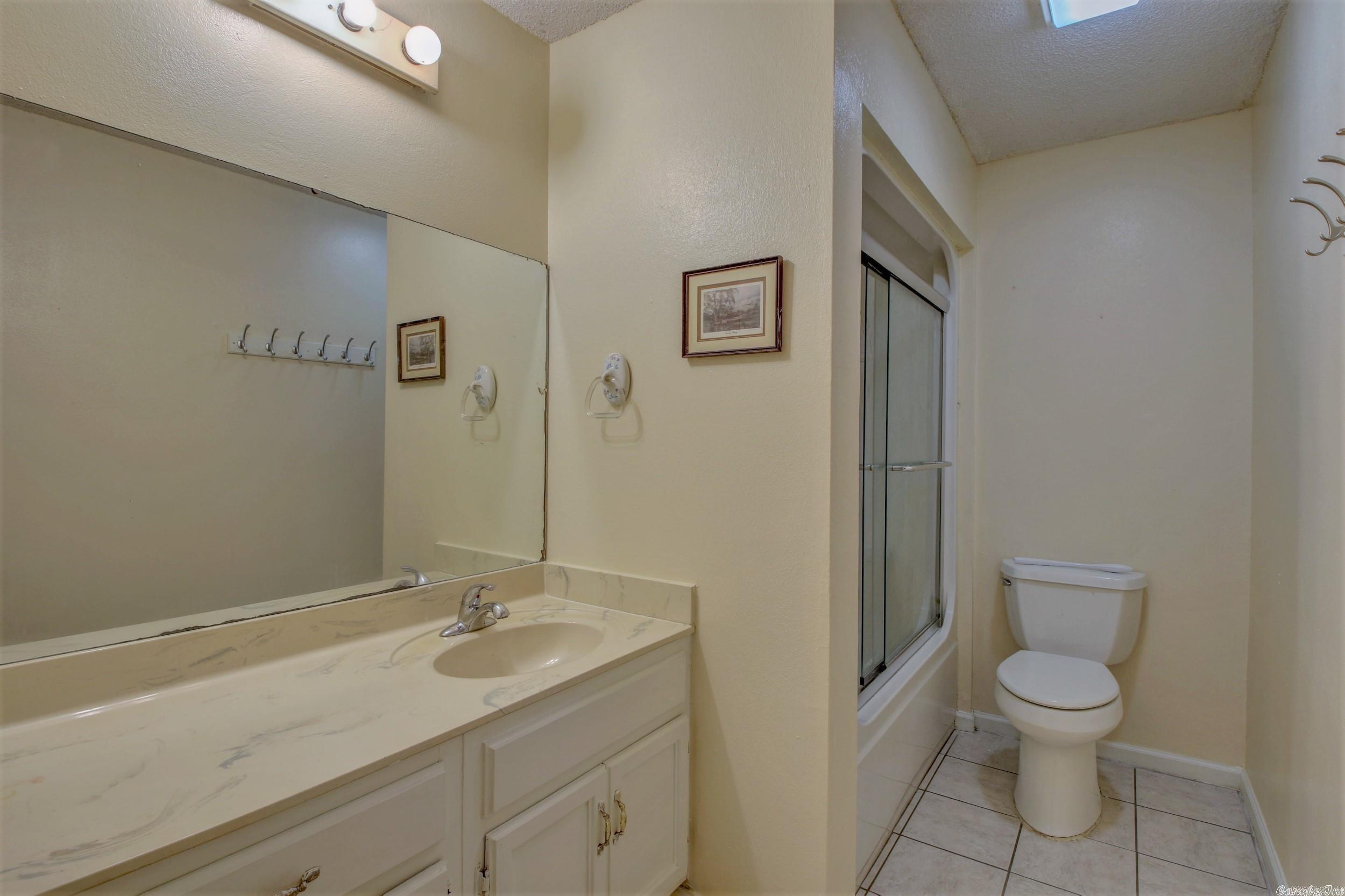 01-11-10 - Residential Lease