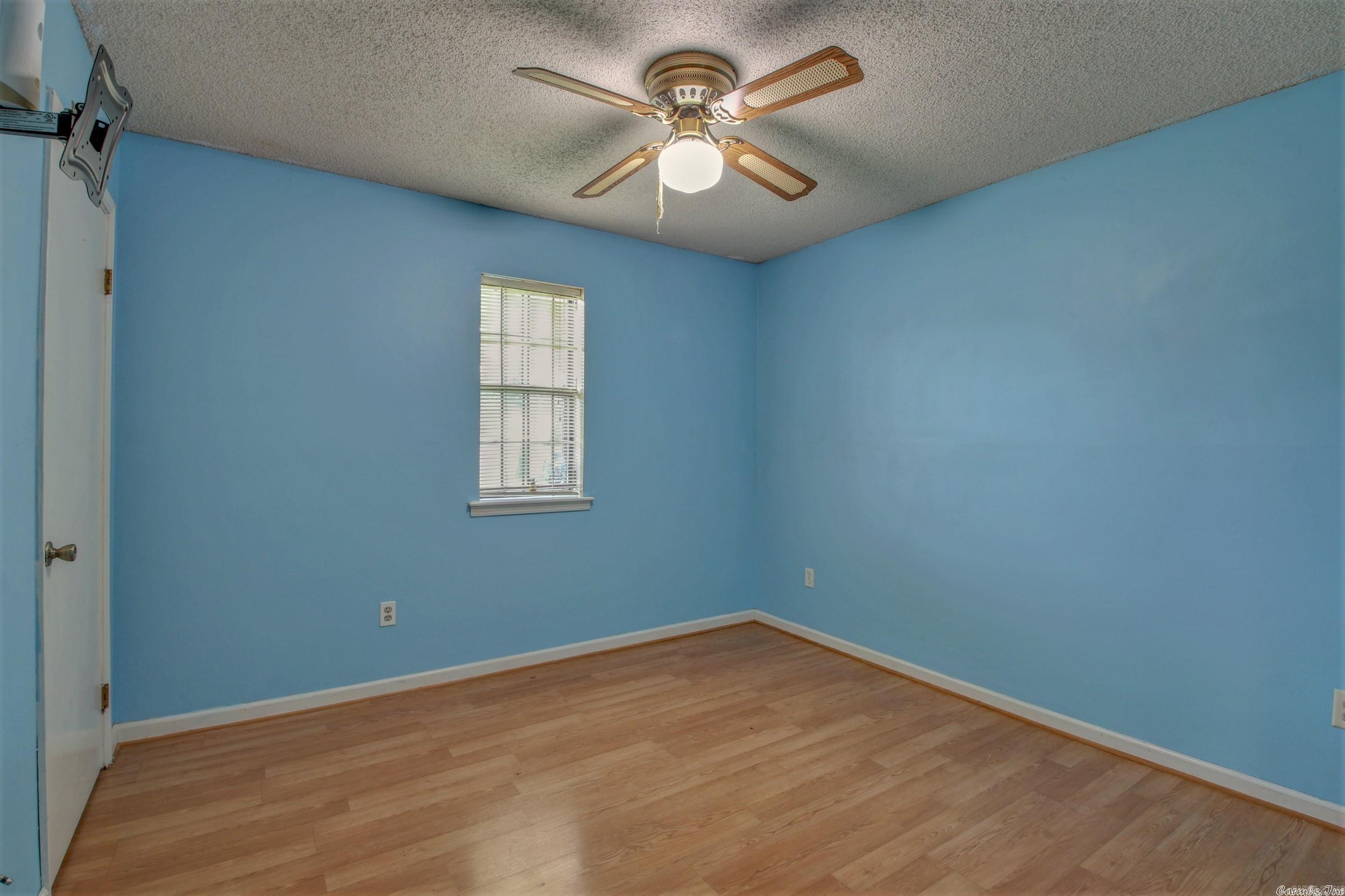 01-11-10 - Residential Lease