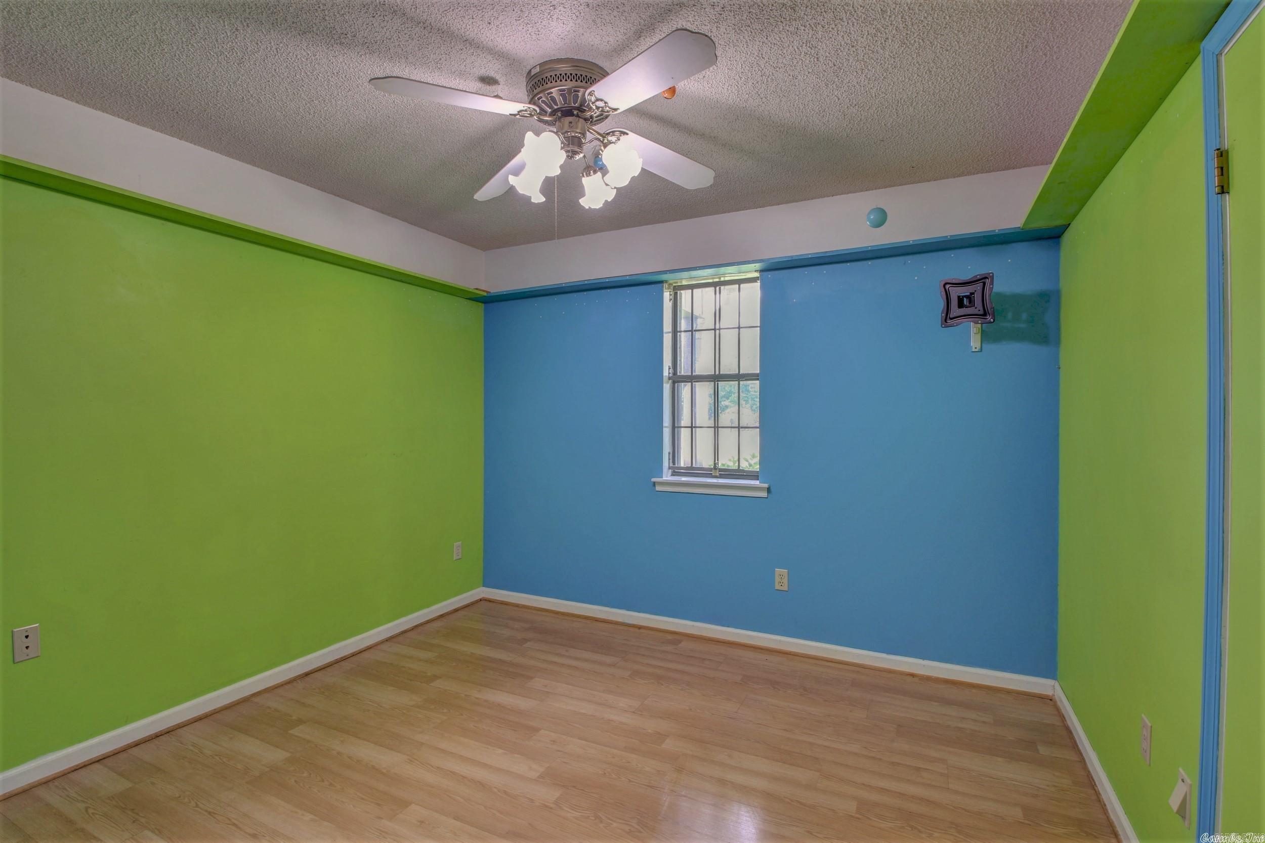 01-11-10 - Residential Lease