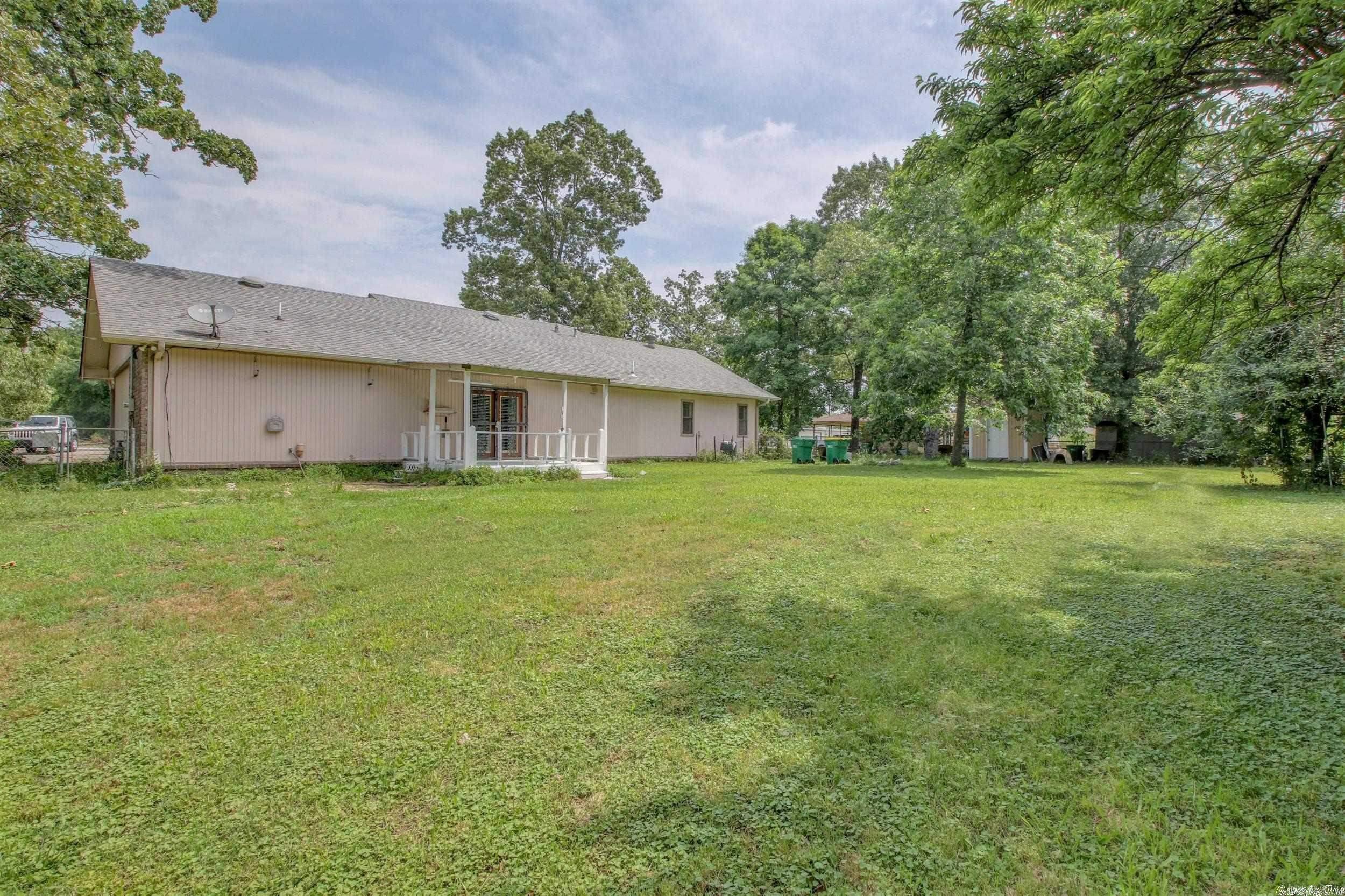 01-11-10 - Residential Lease