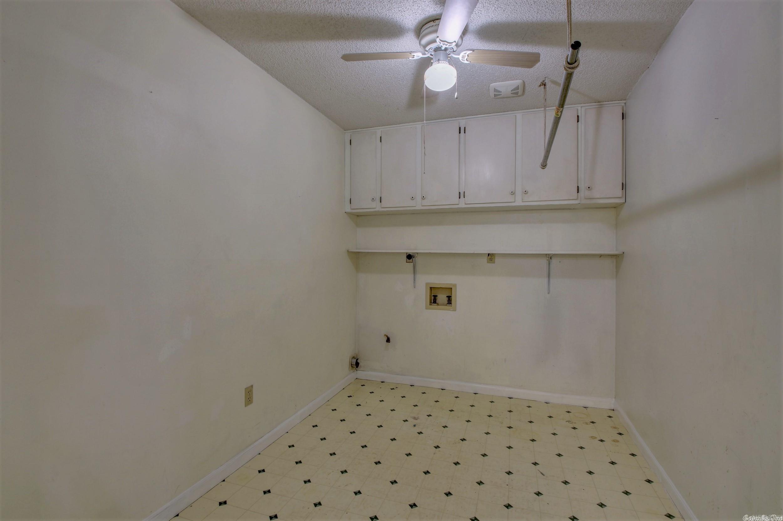 01-11-10 - Residential Lease