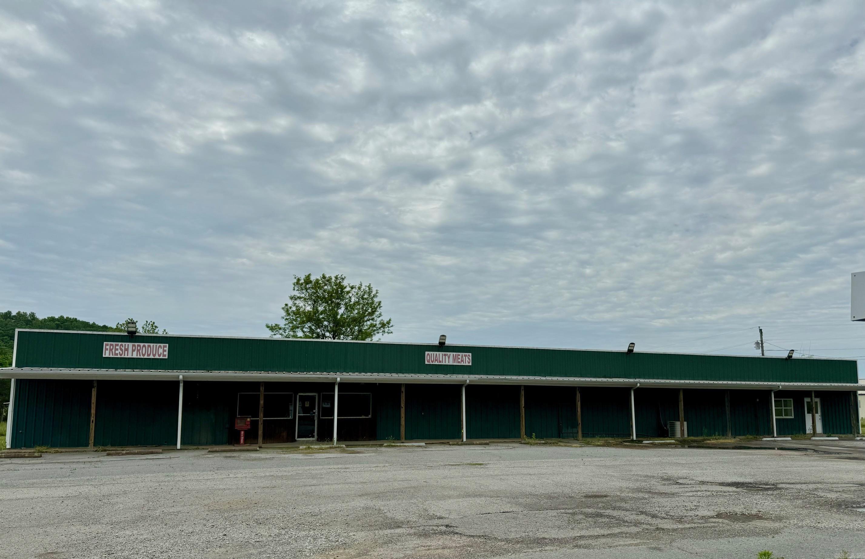 Metes & Bounds - Commercial Sale