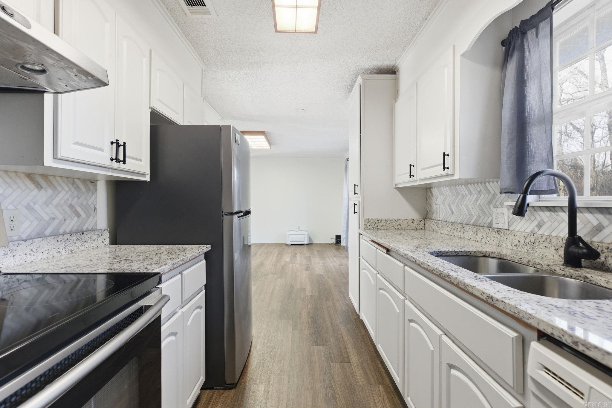 WESTERN HILLS ADD - Residential